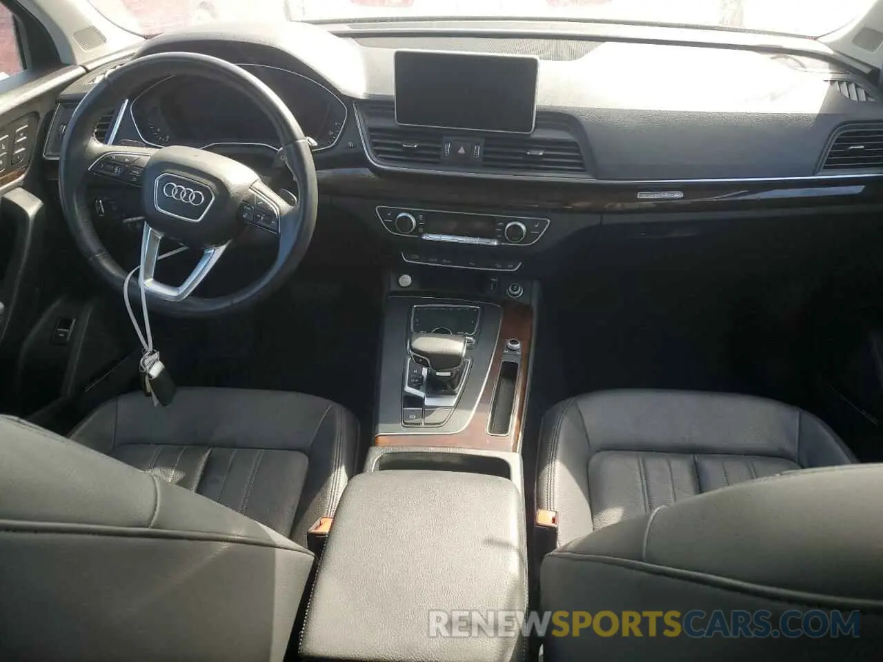 8 Photograph of a damaged car WA1BNAFY8K2052300 AUDI Q5 2019