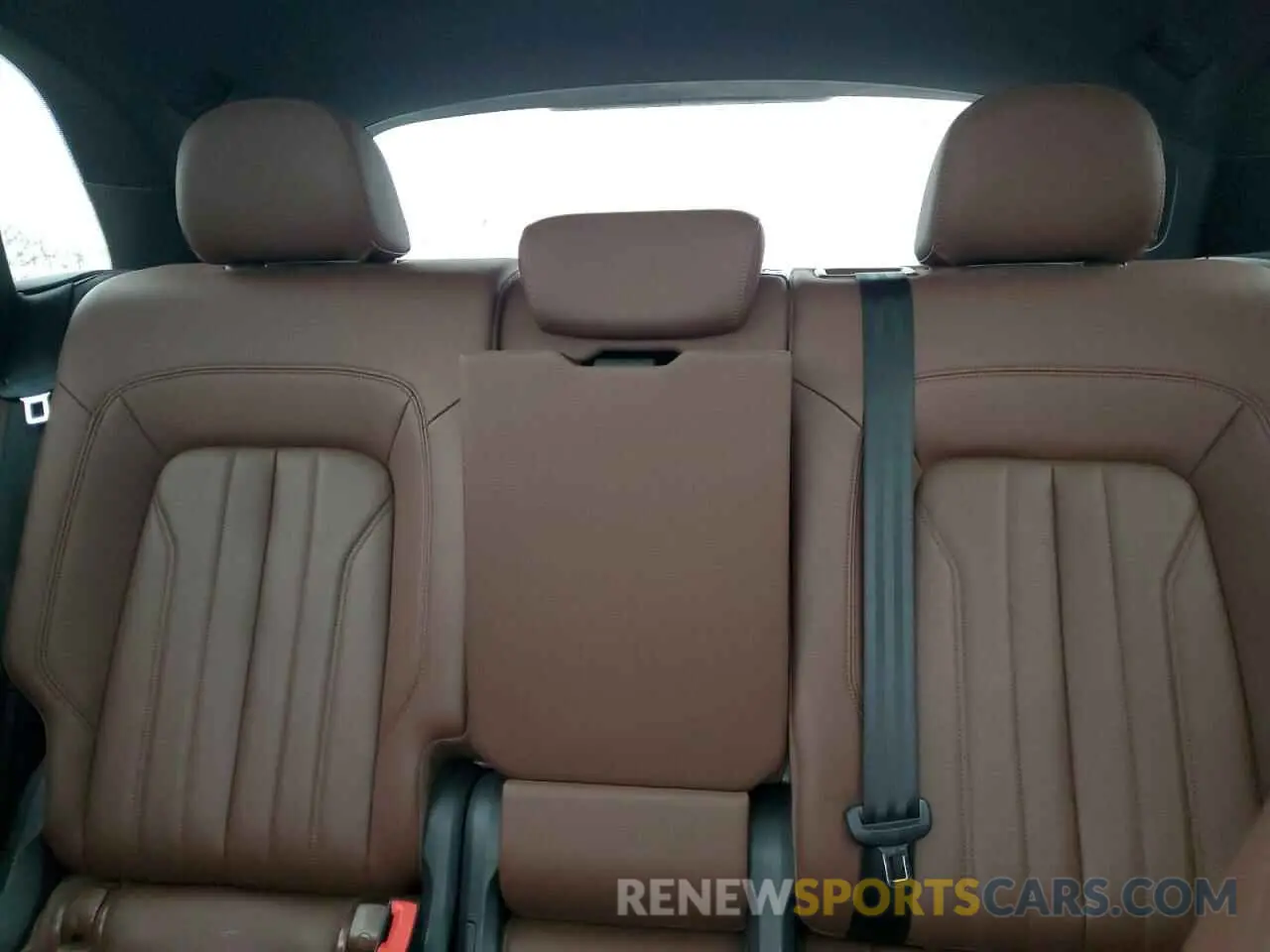 10 Фотография поврежденного автомобиля WA1BNAFY8K2071266 AUDI Q5 2019