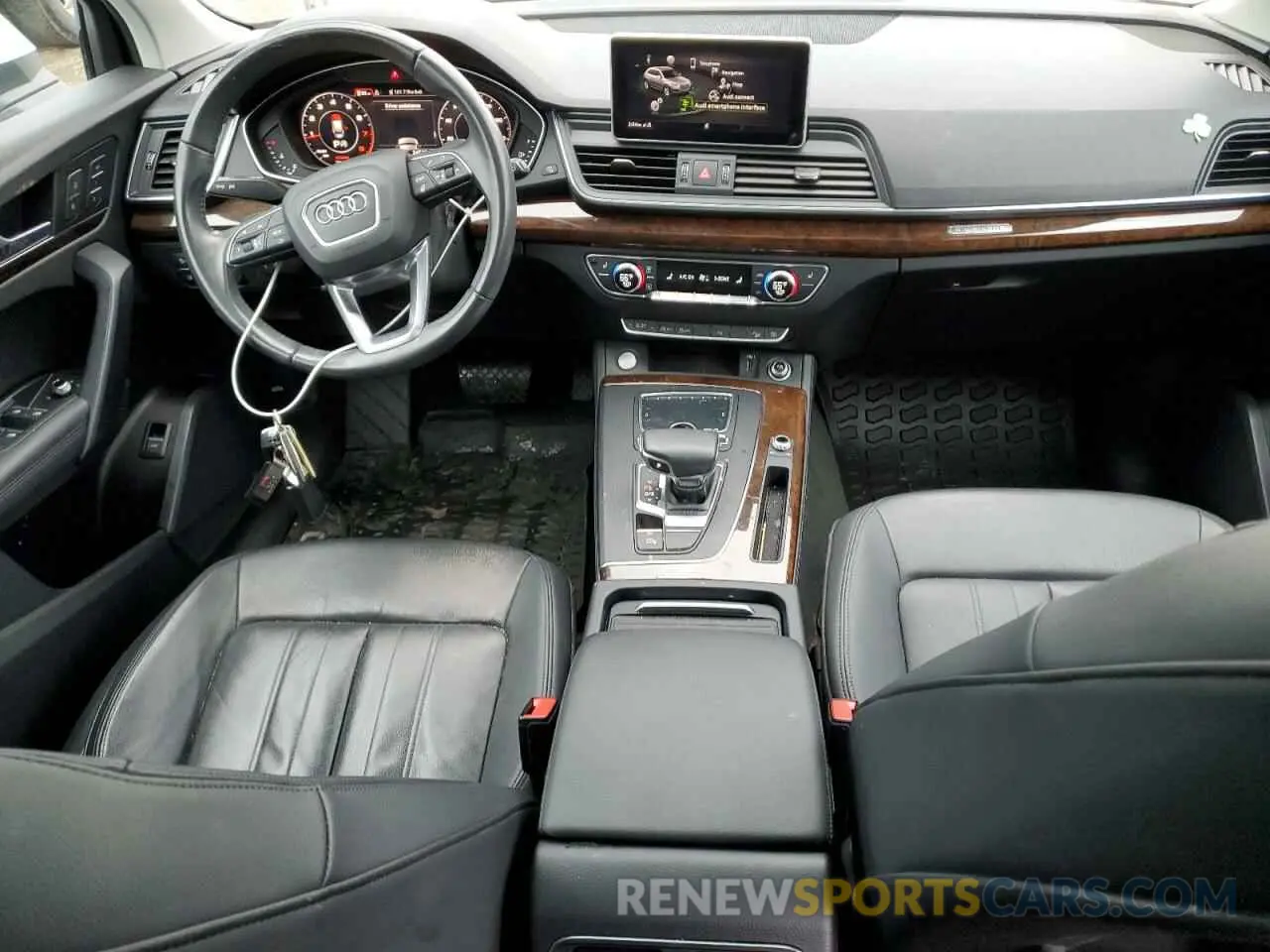 8 Photograph of a damaged car WA1BNAFY8K2074555 AUDI Q5 2019
