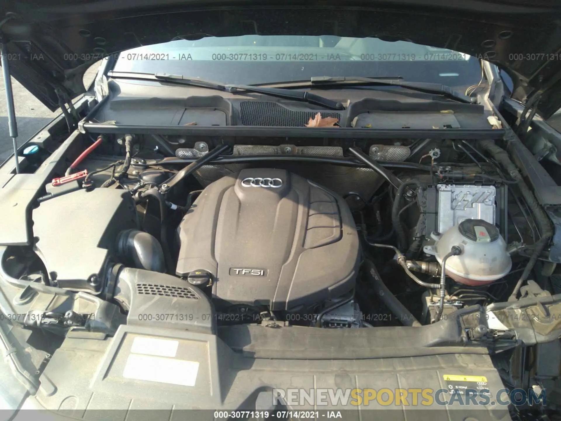 10 Photograph of a damaged car WA1BNAFYXK2031268 AUDI Q5 2019