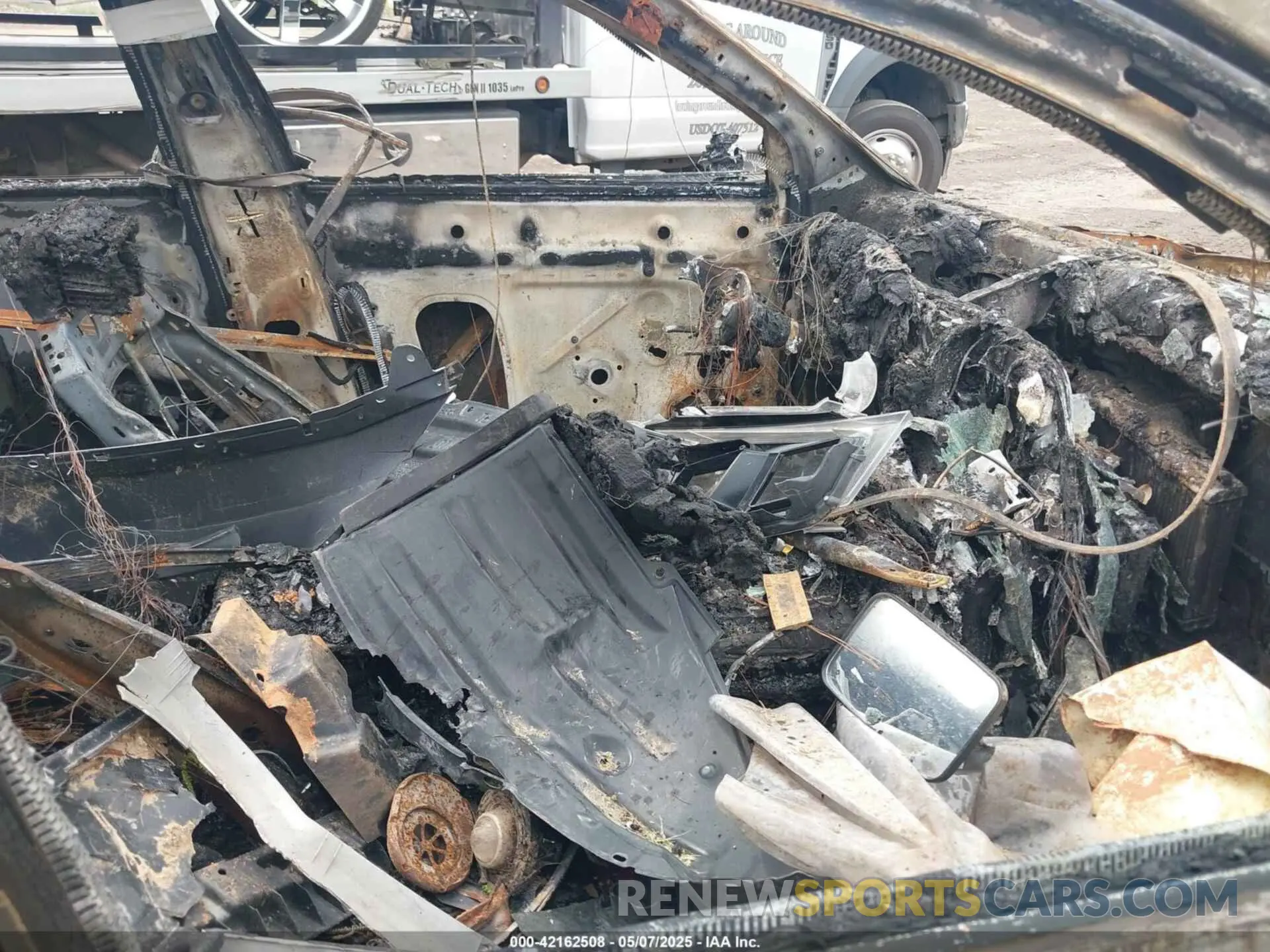 5 Photograph of a damaged car WA1BNAFYXK2082219 AUDI Q5 2019