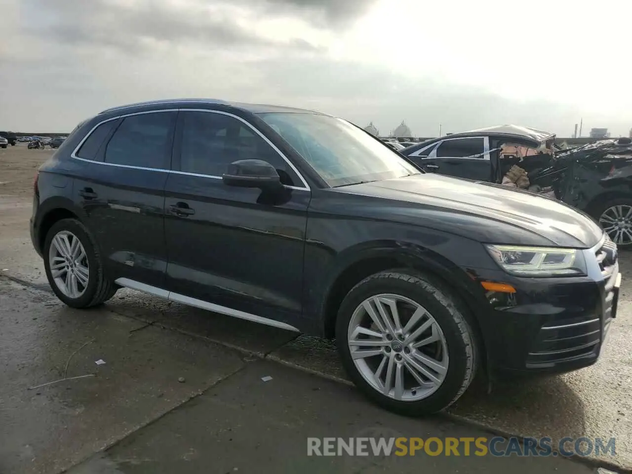 4 Фотография поврежденного автомобиля WA1BNAFYXK2105031 AUDI Q5 2019