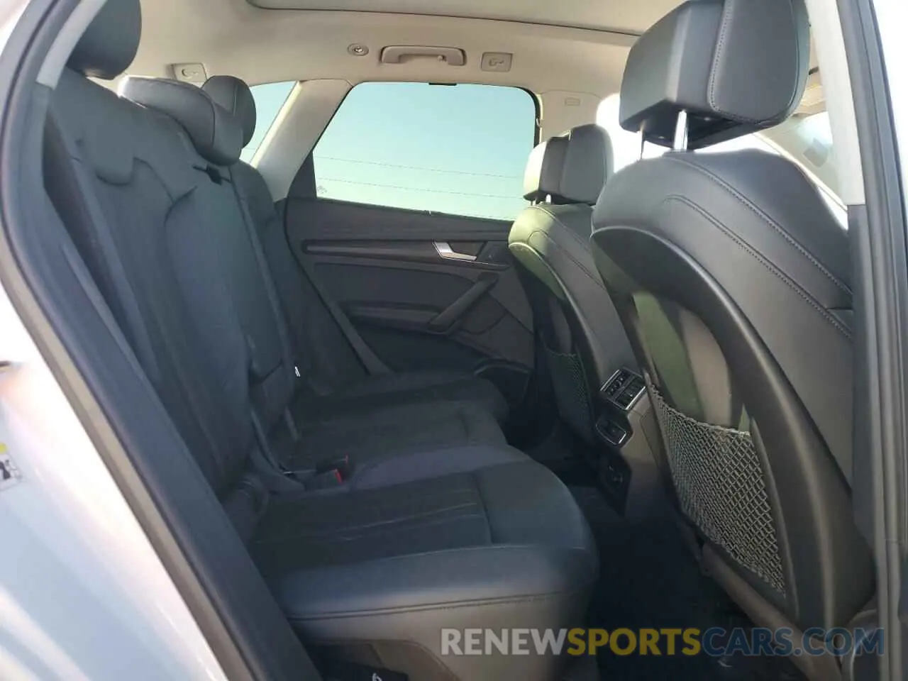 11 Photograph of a damaged car WA1BNAFYXK2112481 AUDI Q5 2019