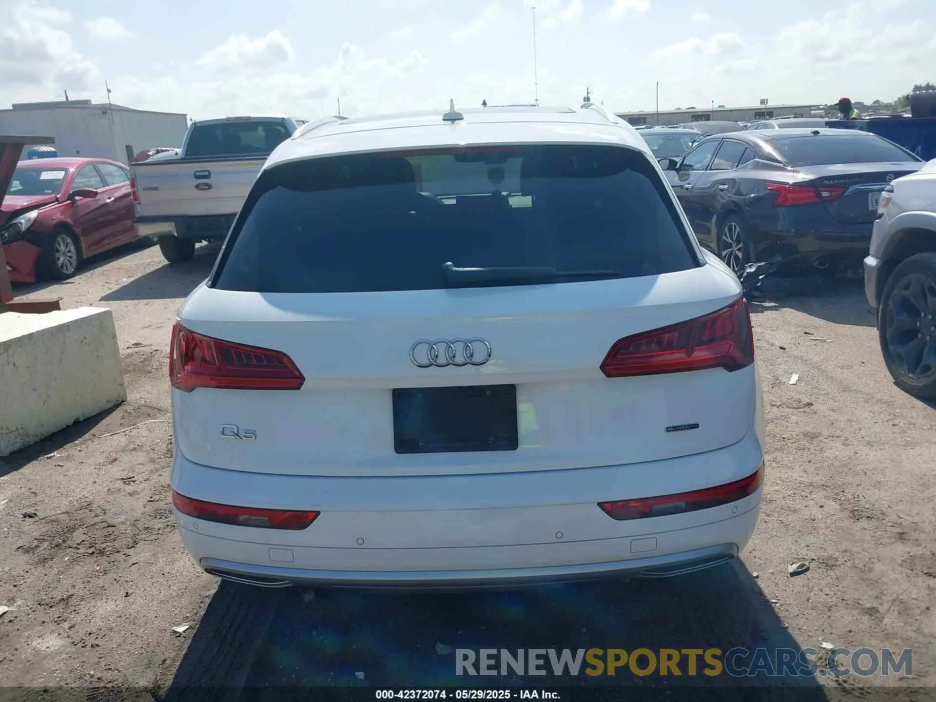 16 Фотография поврежденного автомобиля WA1BNAFYXK2144783 AUDI Q5 2019