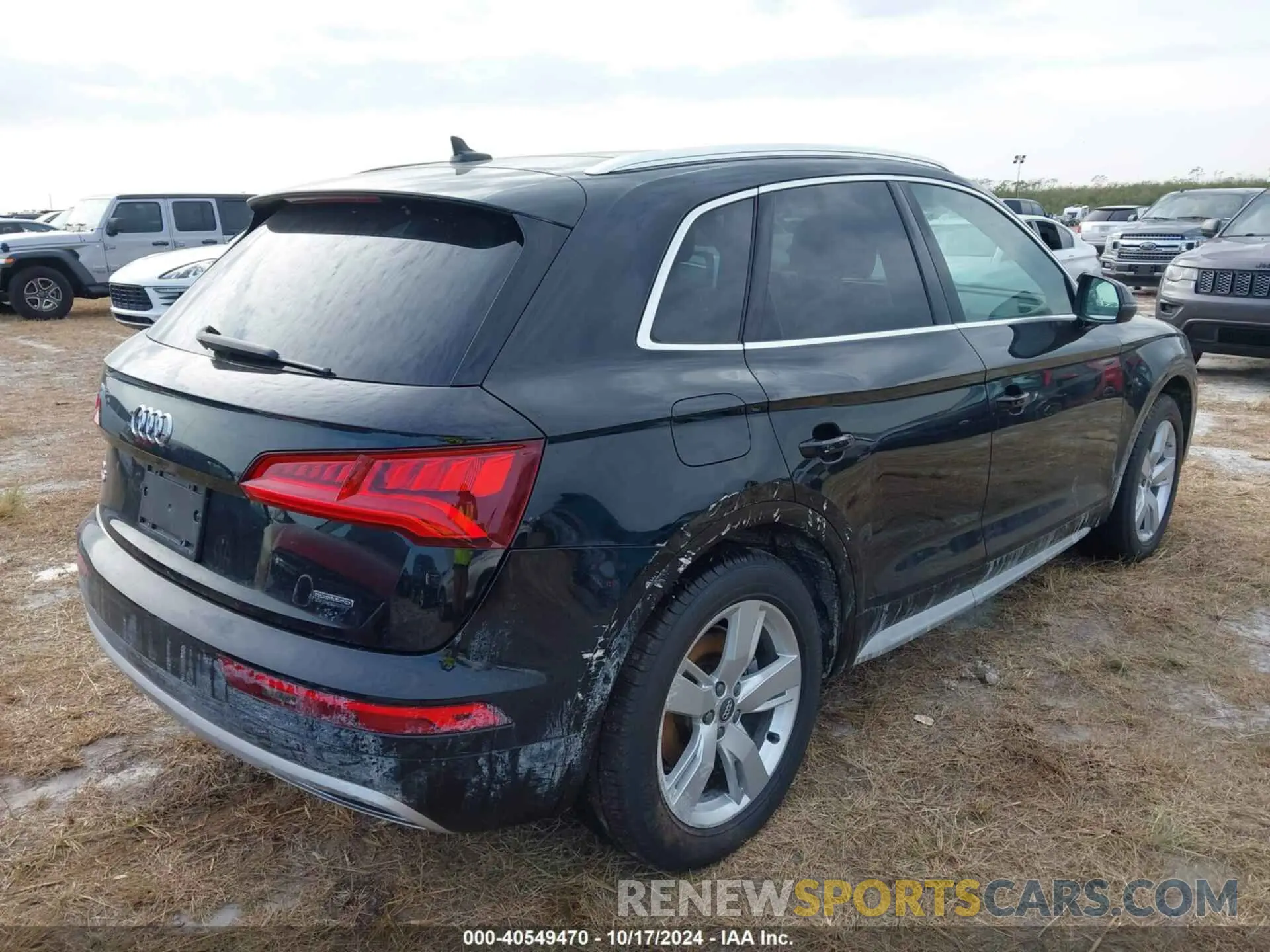 4 Photograph of a damaged car WA1CNAFY2K2072045 AUDI Q5 2019