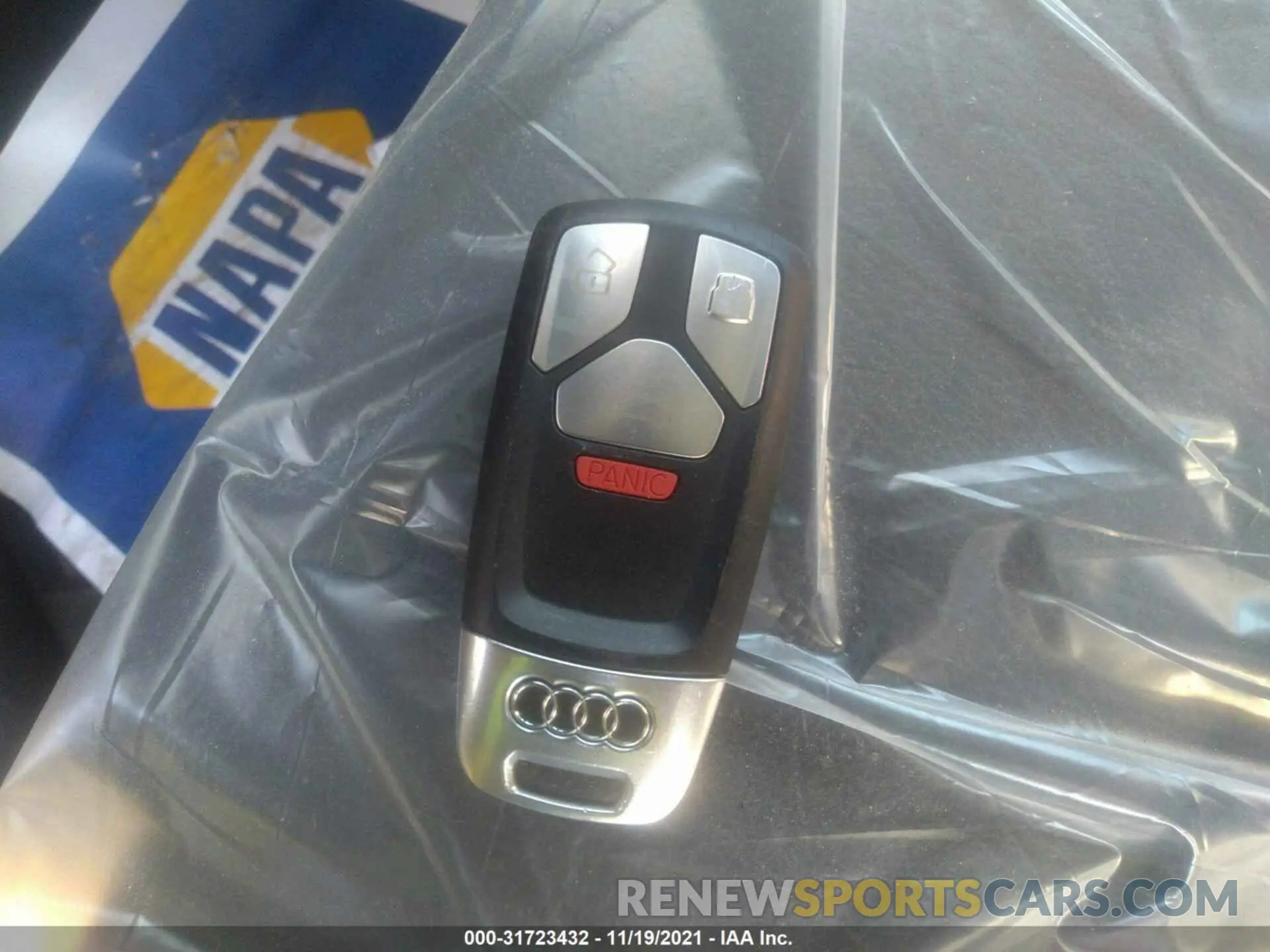 11 Photograph of a damaged car WA1CNAFY5K2045082 AUDI Q5 2019