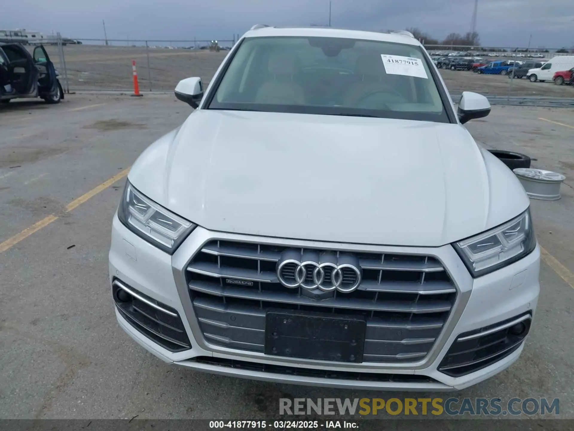 13 Photograph of a damaged car WA1CNAFY5K2057135 AUDI Q5 2019