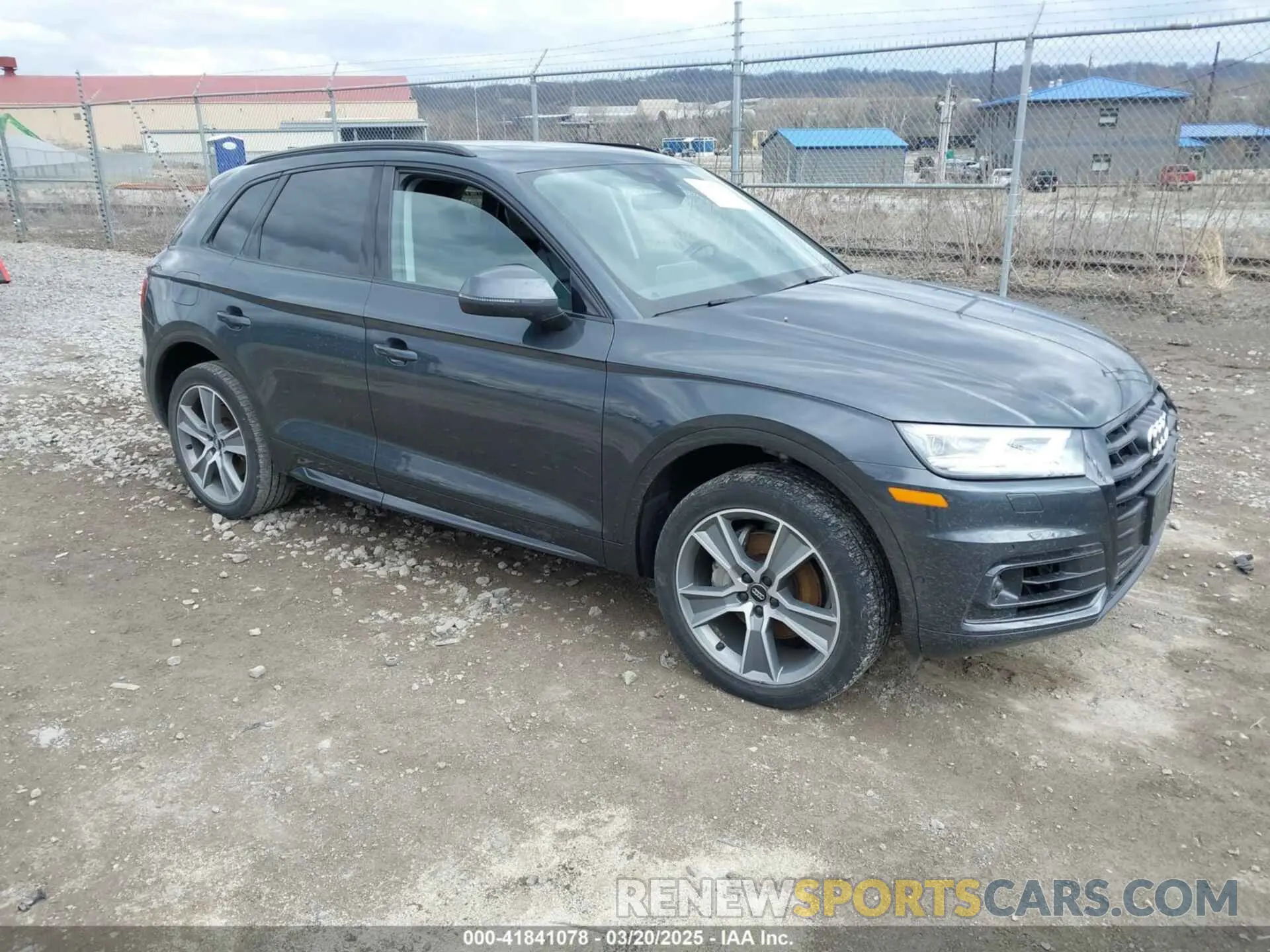 1 Photograph of a damaged car WA1CNAFY5K2071536 AUDI Q5 2019