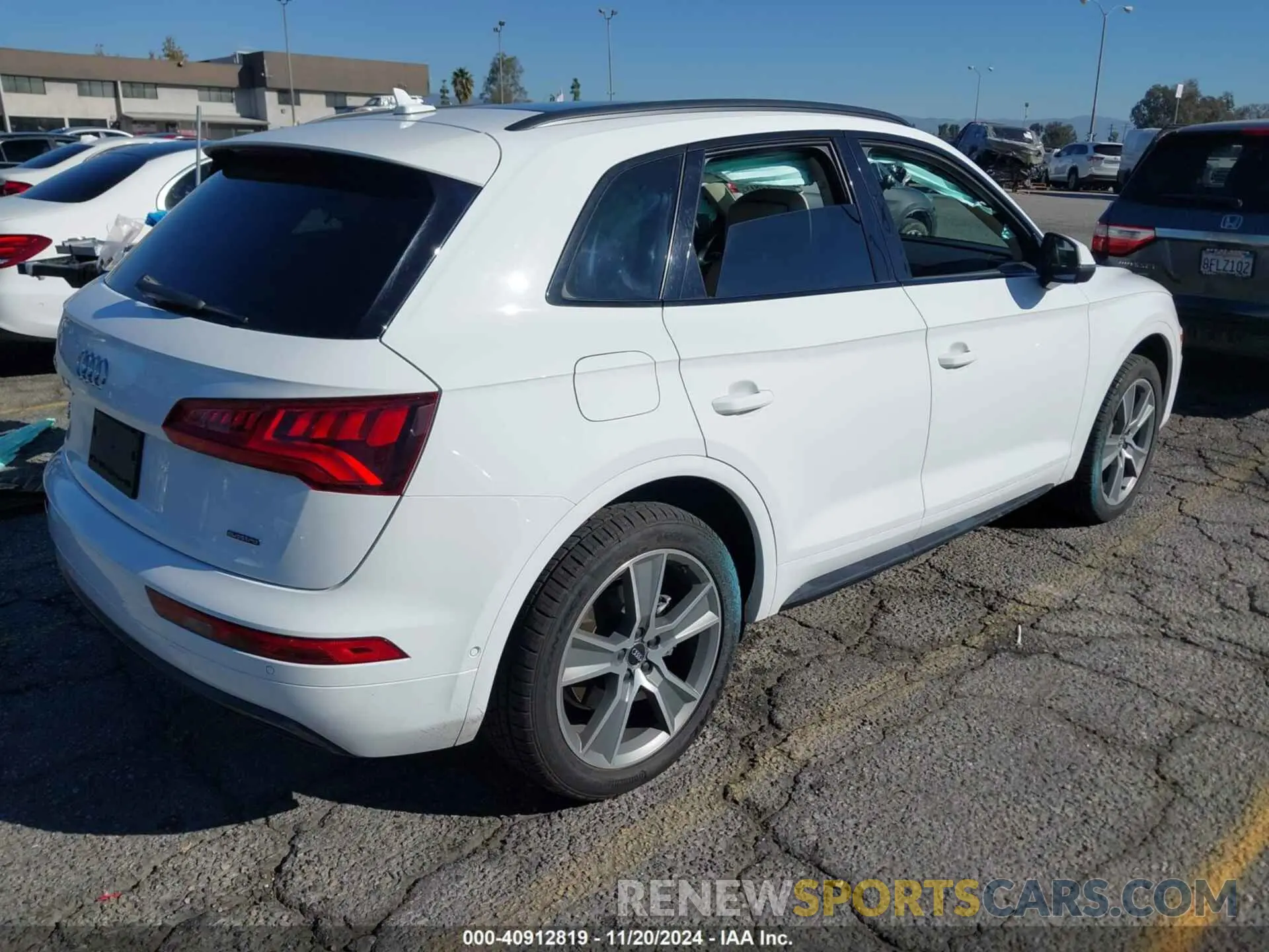 4 Фотография поврежденного автомобиля WA1CNAFY8K2125542 AUDI Q5 2019
