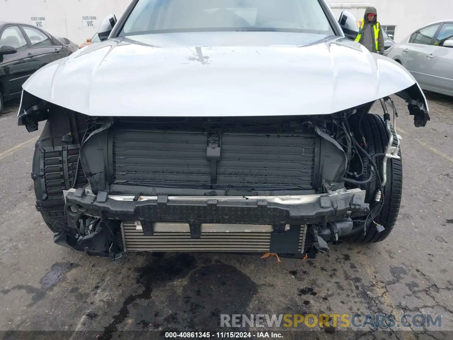 6 Photograph of a damaged car WA1CNAFYXK2034885 AUDI Q5 2019