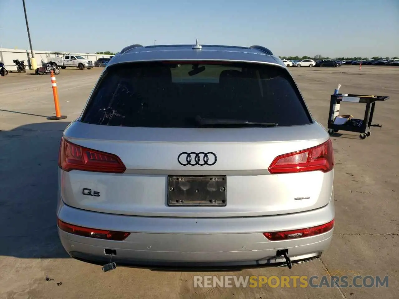 6 Фотография поврежденного автомобиля WA1CNAFYXK2035051 AUDI Q5 2019