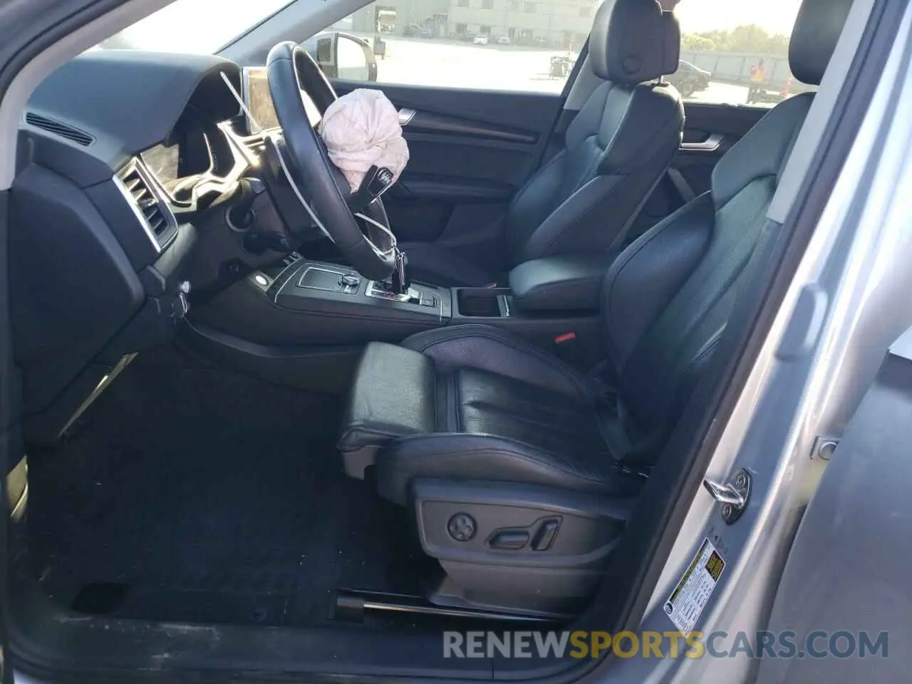 7 Фотография поврежденного автомобиля WA1CNAFYXK2035051 AUDI Q5 2019