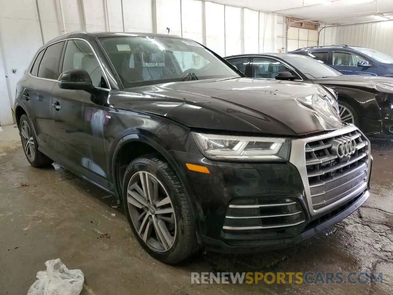 4 Photograph of a damaged car WA1FNAFY4K2109304 AUDI Q5 2019