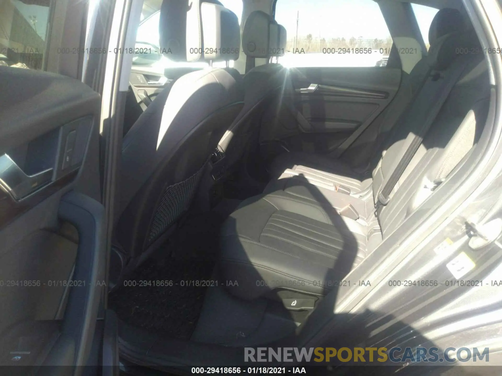 8 Photograph of a damaged car WA1ANAFY0L2011480 AUDI Q5 2020