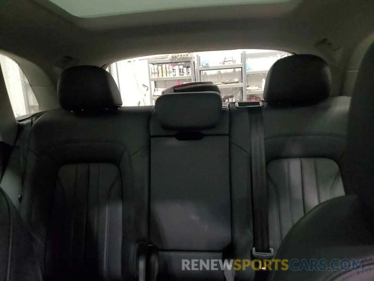 10 Photograph of a damaged car WA1ANAFY0L2032734 AUDI Q5 2020