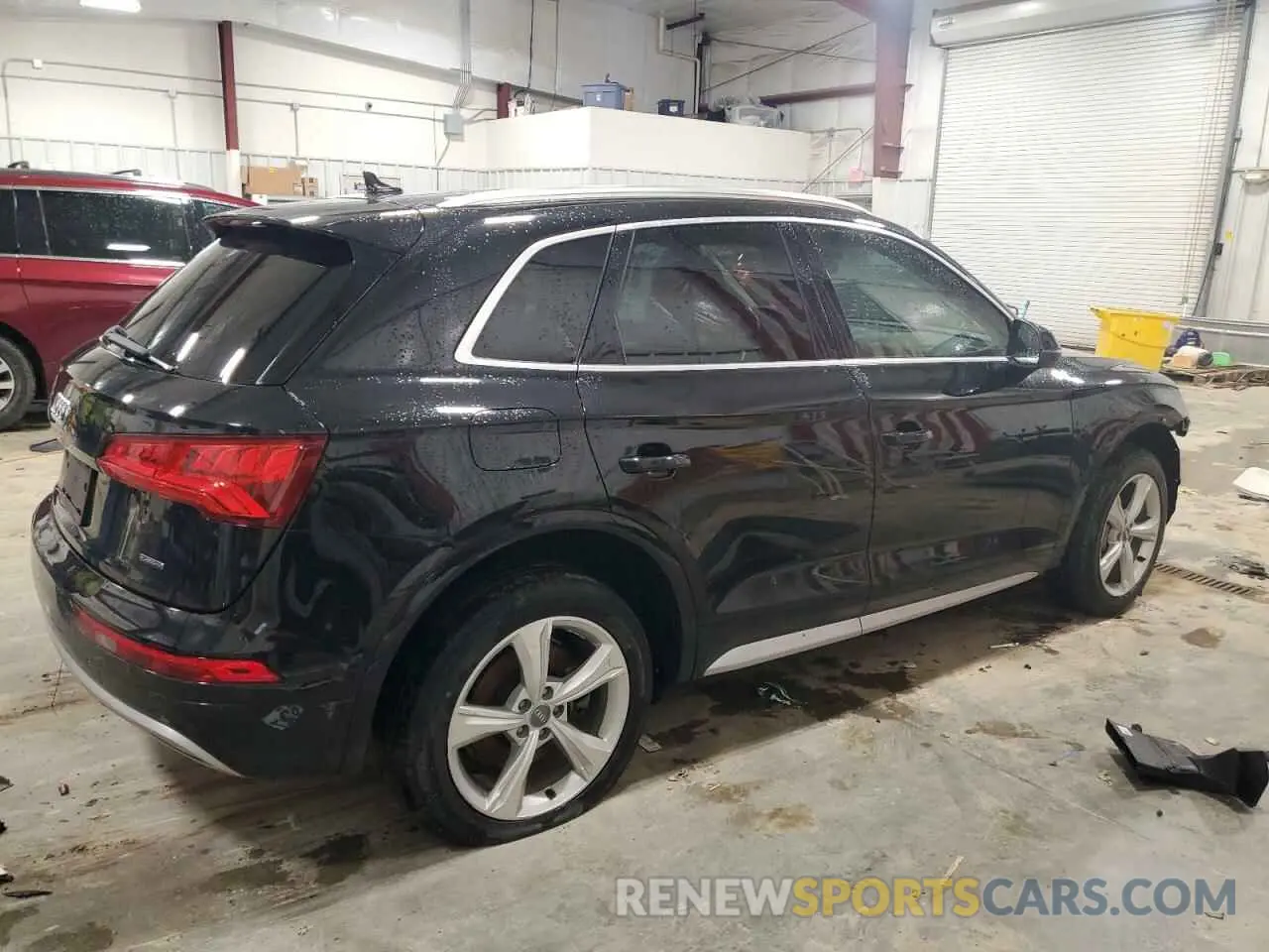 3 Photograph of a damaged car WA1ANAFY0L2032734 AUDI Q5 2020