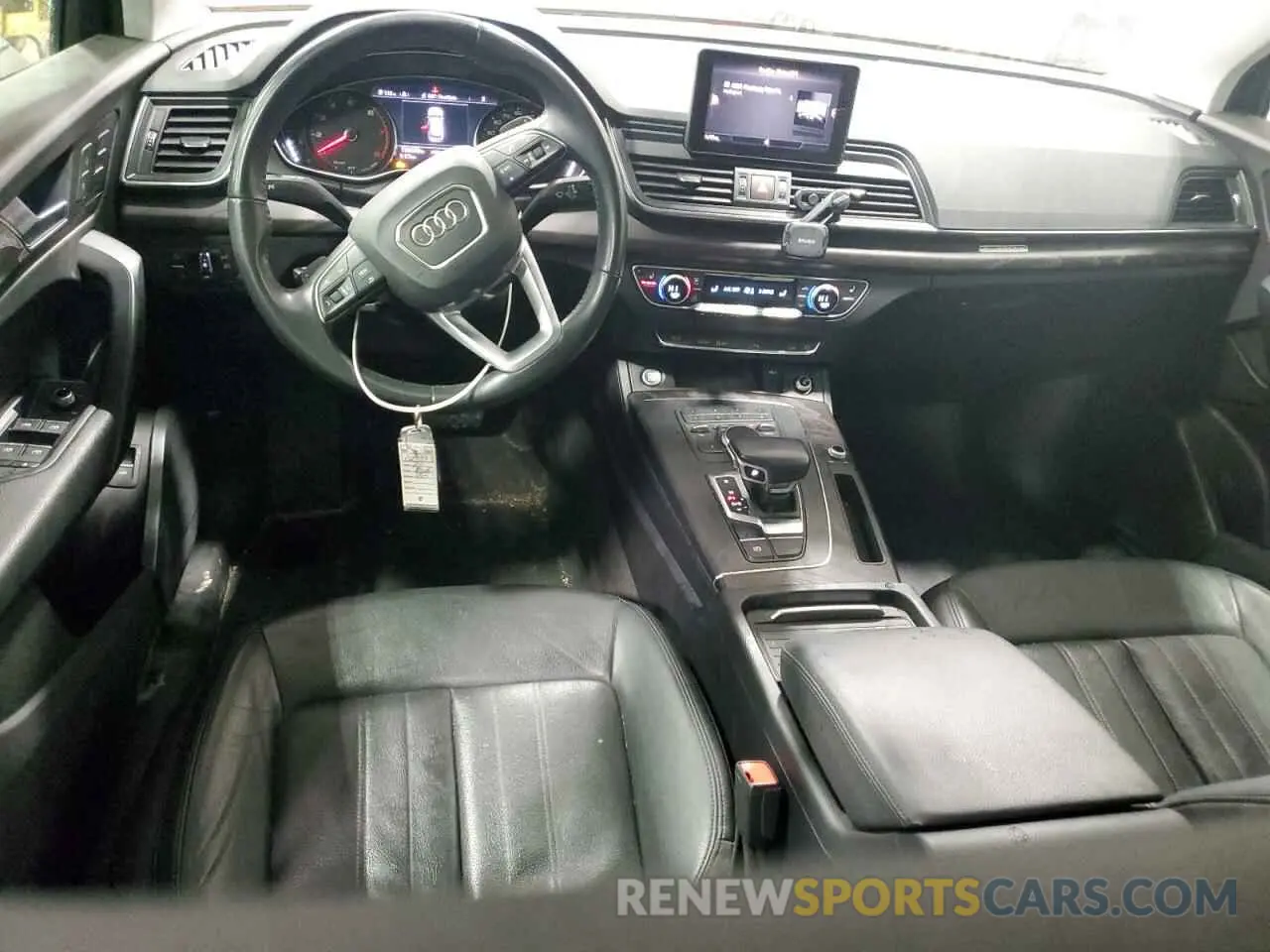 8 Photograph of a damaged car WA1ANAFY0L2032734 AUDI Q5 2020