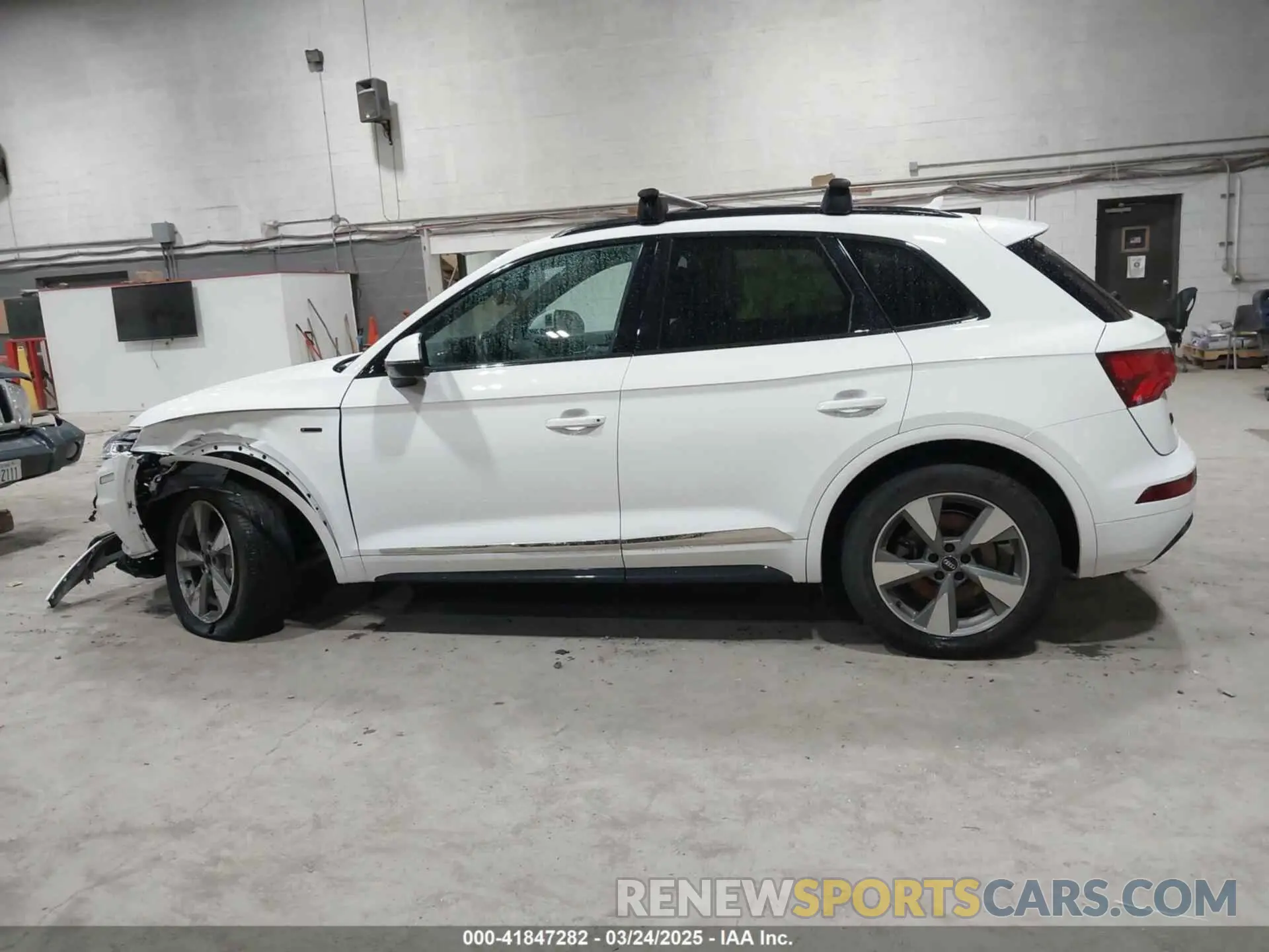 14 Фотография поврежденного автомобиля WA1ANAFY0L2108758 AUDI Q5 2020