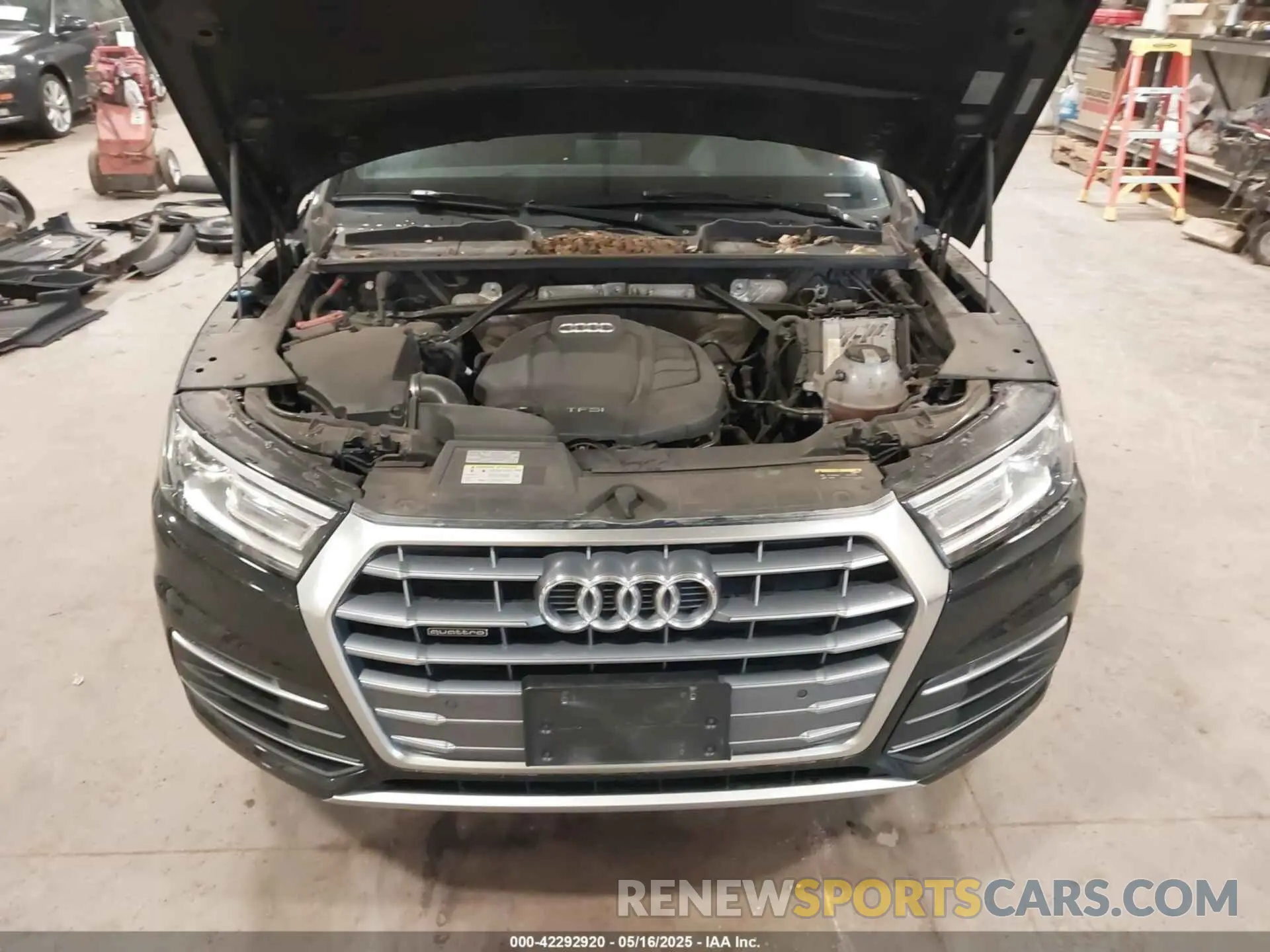 10 Photograph of a damaged car WA1ANAFY0L2114964 AUDI Q5 2020