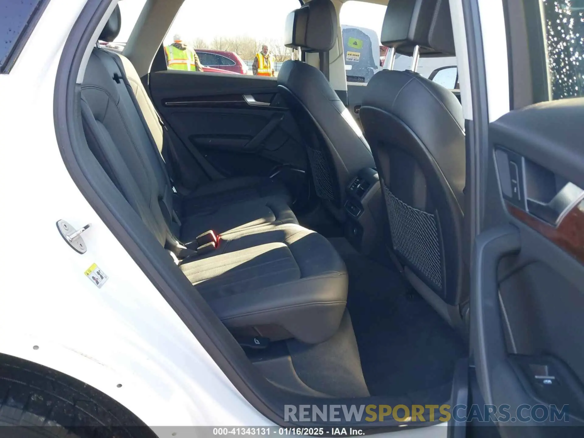 8 Фотография поврежденного автомобиля WA1ANAFY1L2062941 AUDI Q5 2020