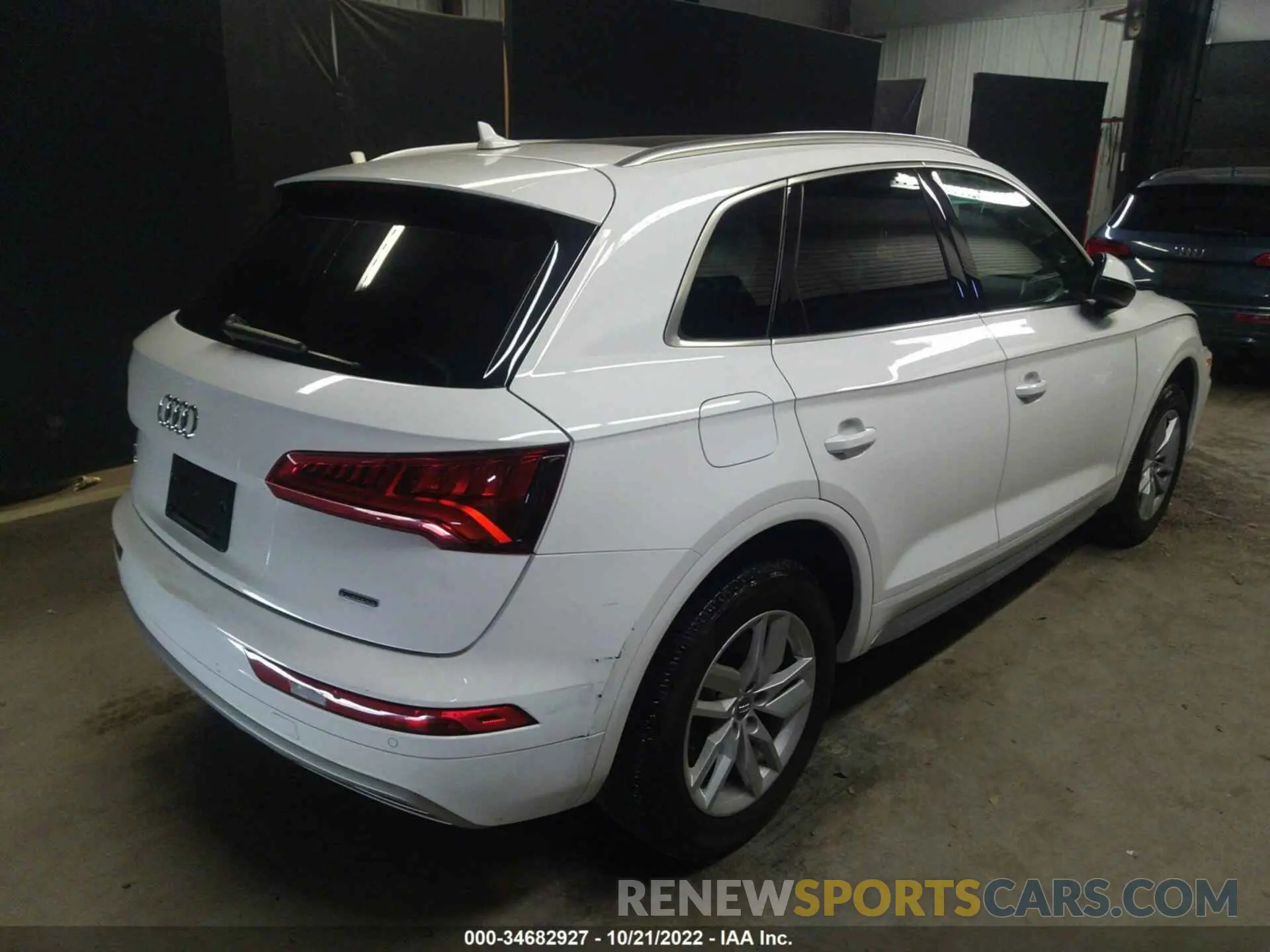4 Фотография поврежденного автомобиля WA1ANAFY1L2098922 AUDI Q5 2020