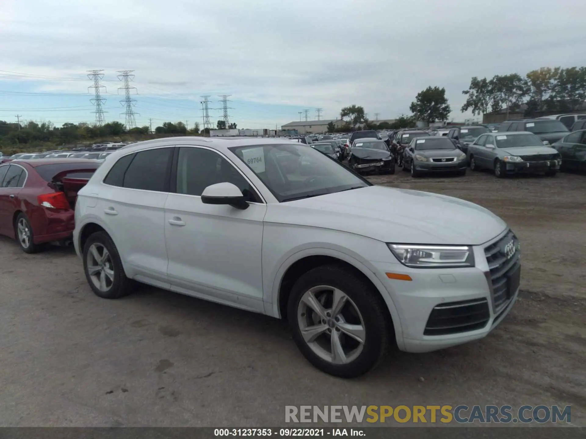 1 Photograph of a damaged car WA1ANAFY2L2013120 AUDI Q5 2020