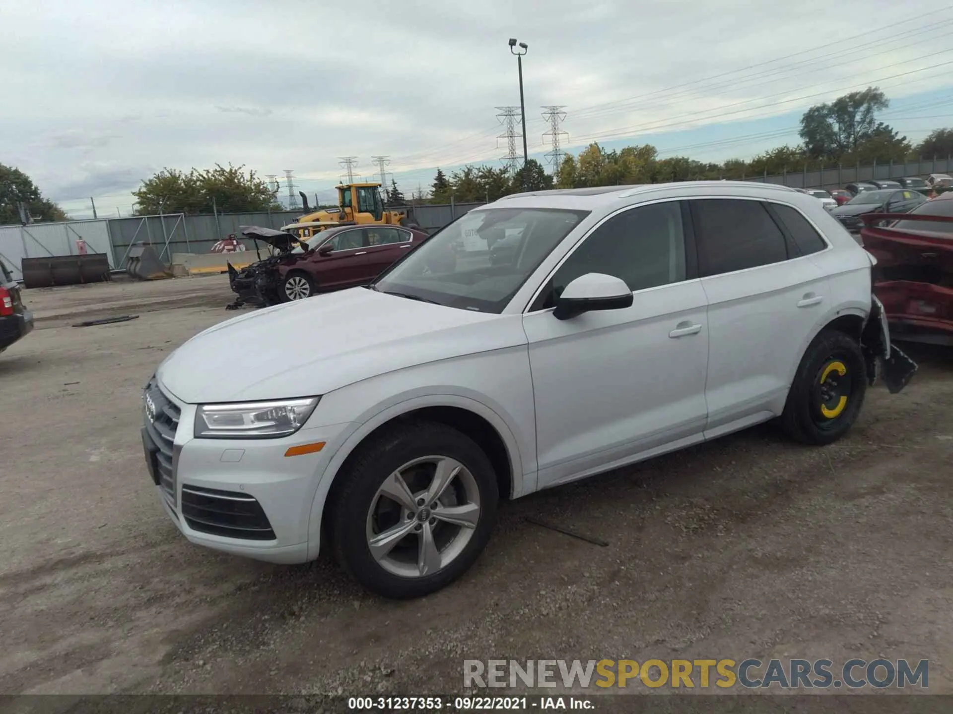 2 Photograph of a damaged car WA1ANAFY2L2013120 AUDI Q5 2020