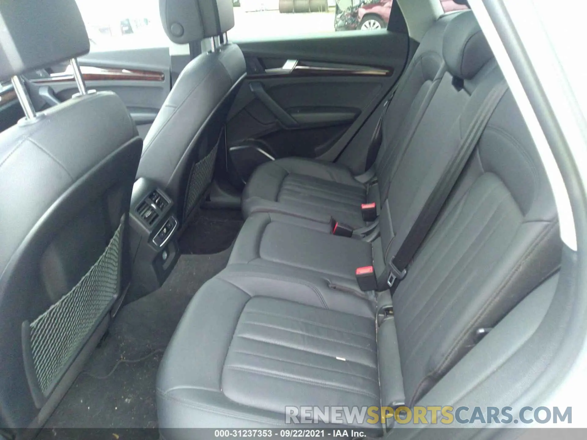 8 Photograph of a damaged car WA1ANAFY2L2013120 AUDI Q5 2020