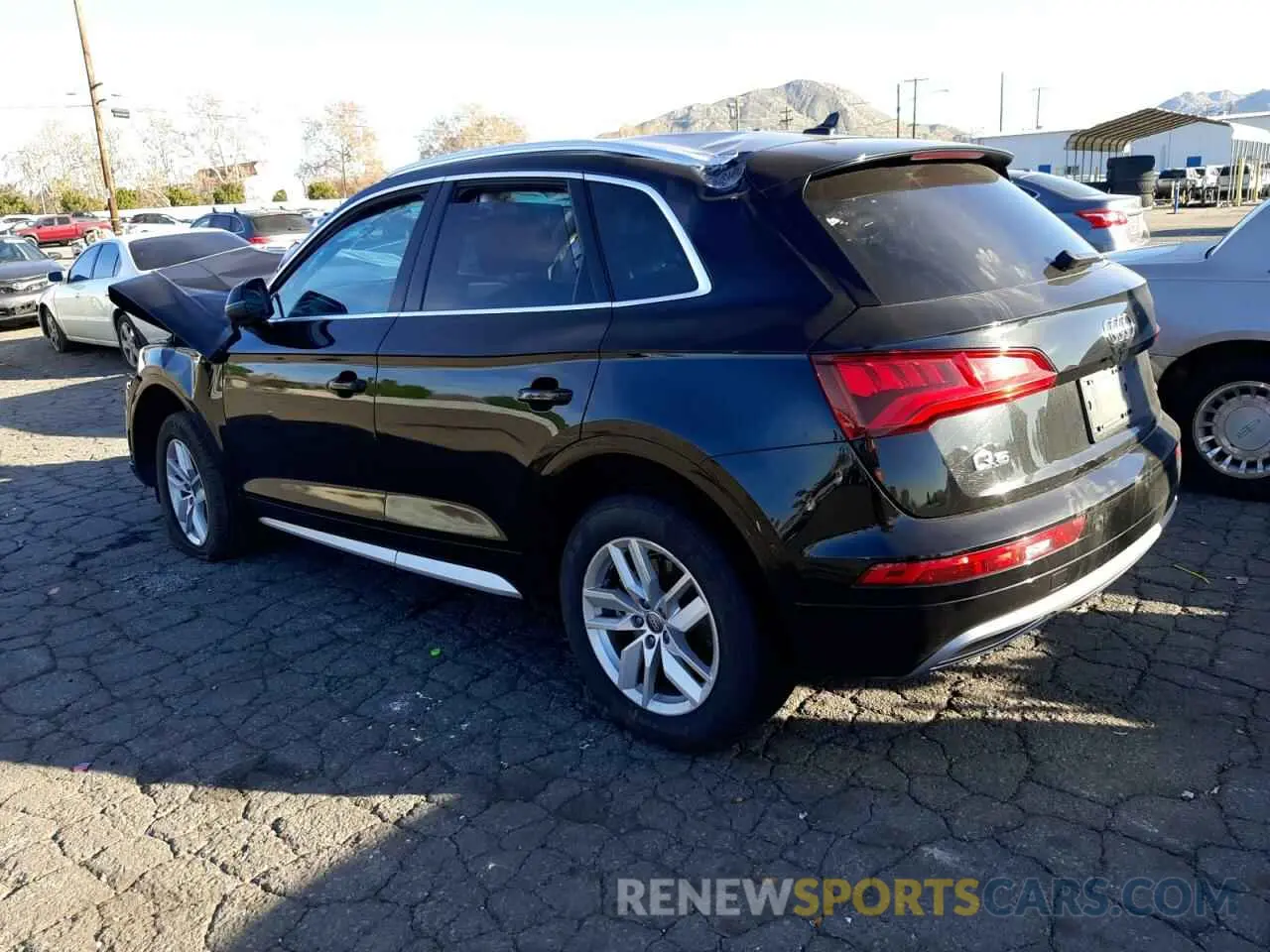 2 Фотография поврежденного автомобиля WA1ANAFY2L2044335 AUDI Q5 2020