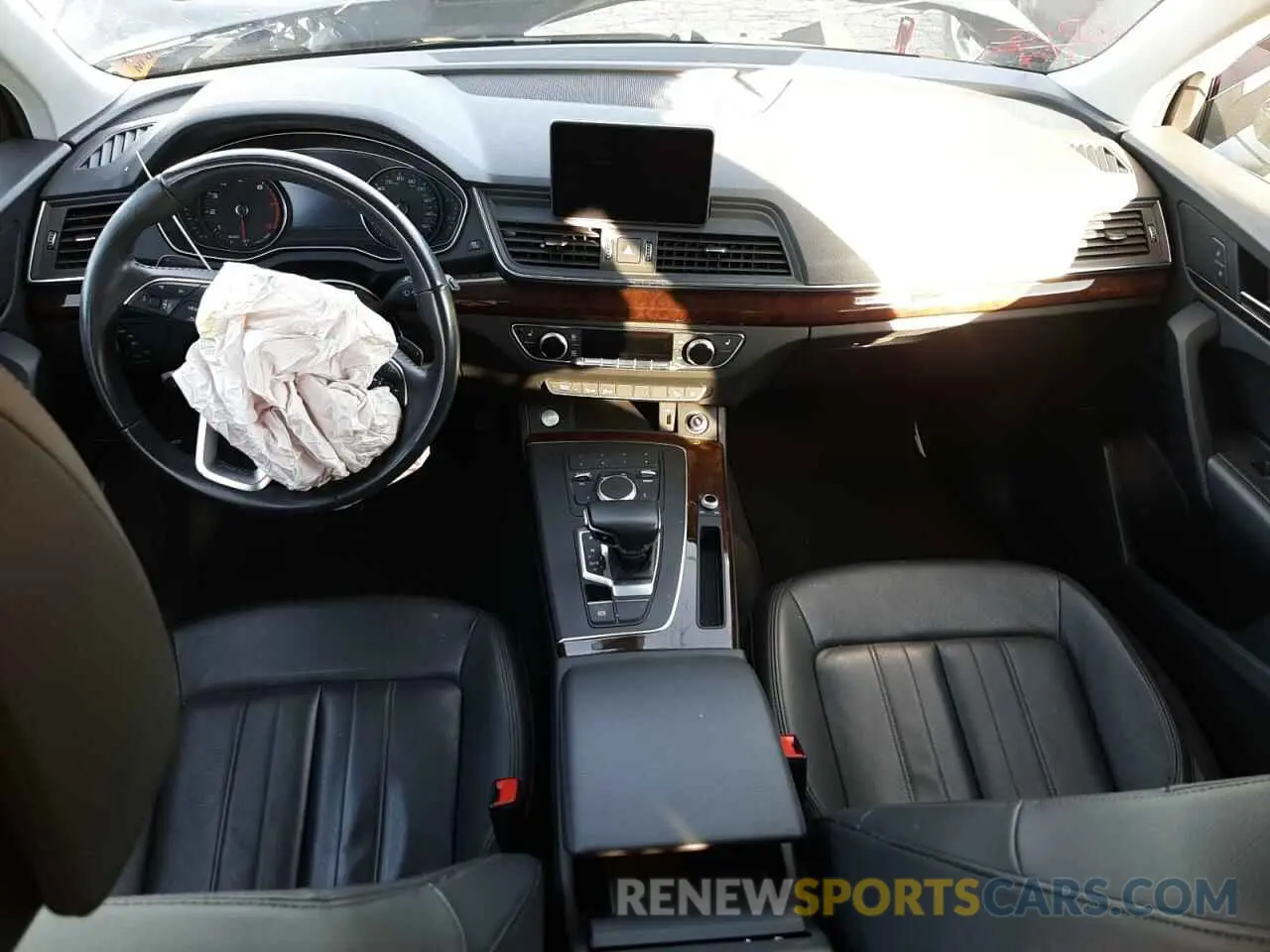 8 Фотография поврежденного автомобиля WA1ANAFY2L2044335 AUDI Q5 2020