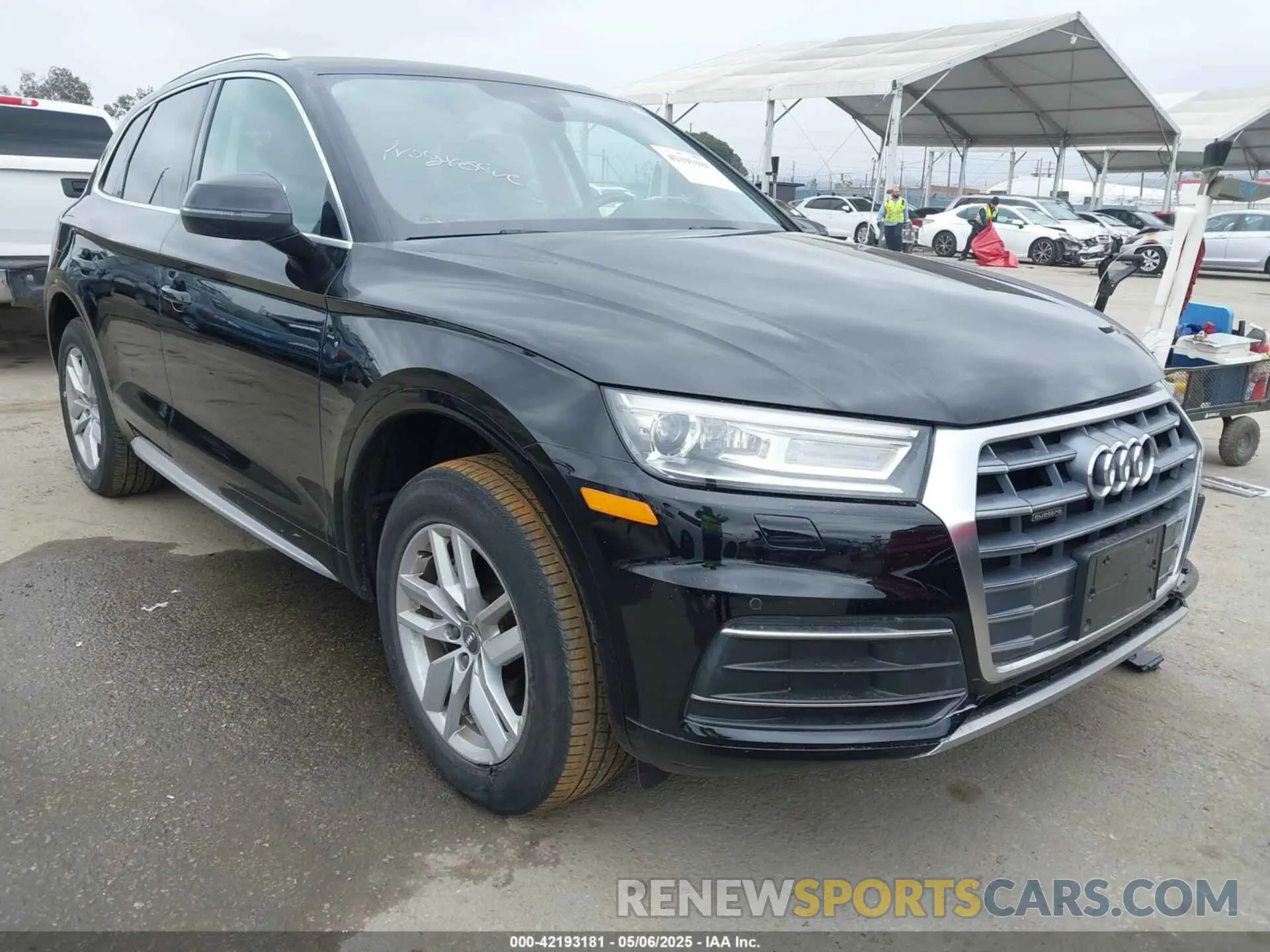 1 Фотография поврежденного автомобиля WA1ANAFY2L2086536 AUDI Q5 2020