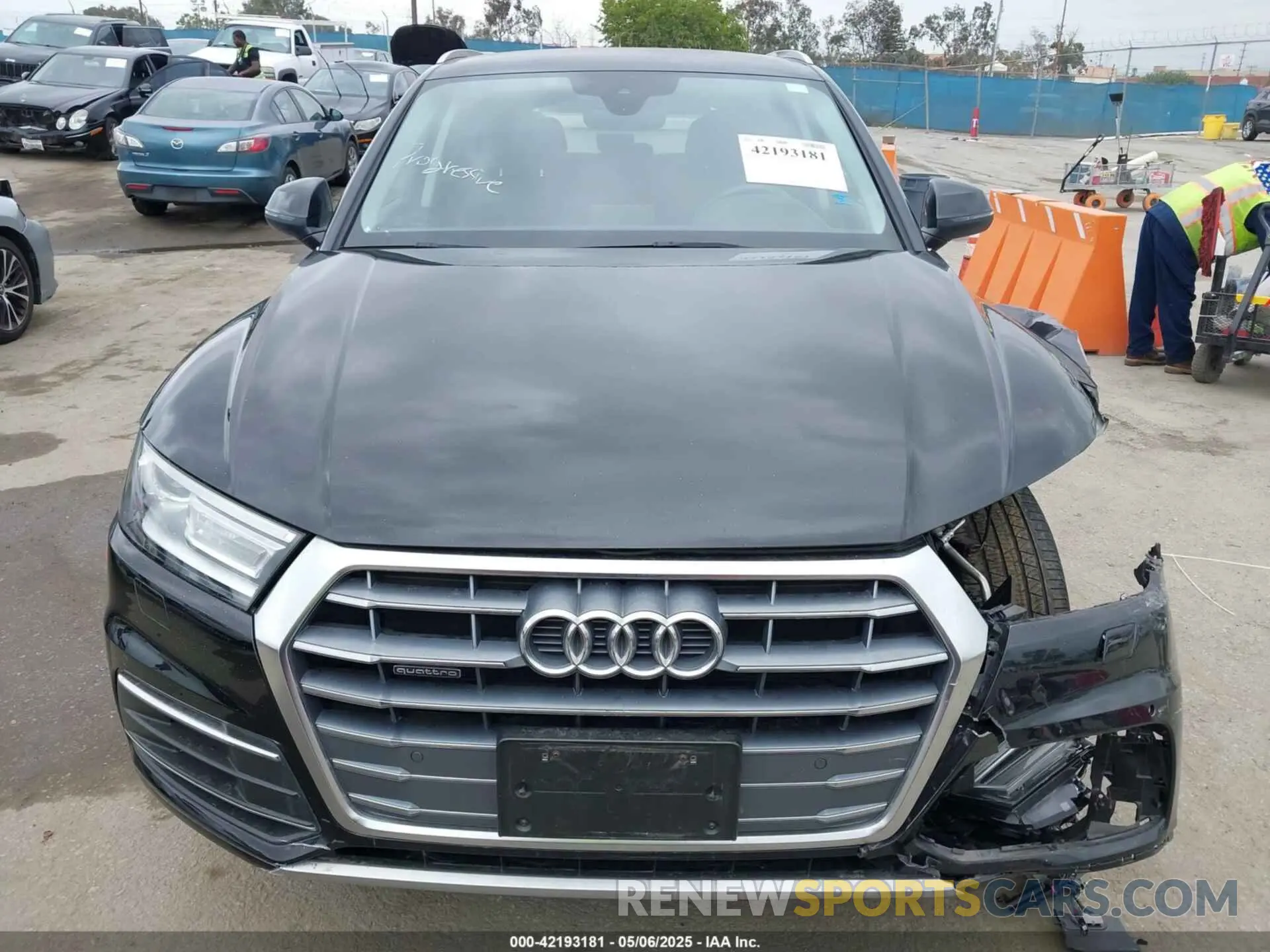 12 Фотография поврежденного автомобиля WA1ANAFY2L2086536 AUDI Q5 2020