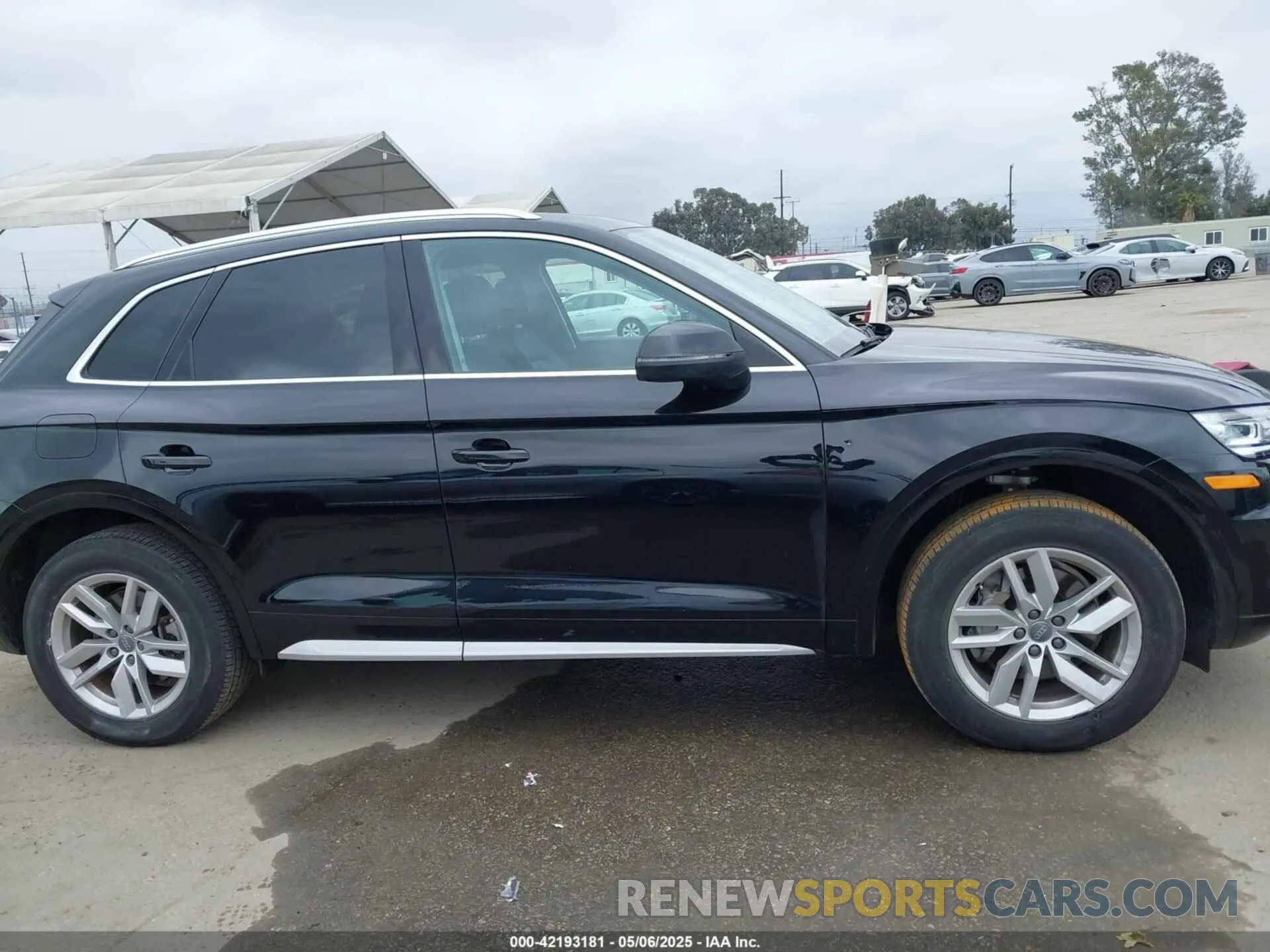 13 Фотография поврежденного автомобиля WA1ANAFY2L2086536 AUDI Q5 2020