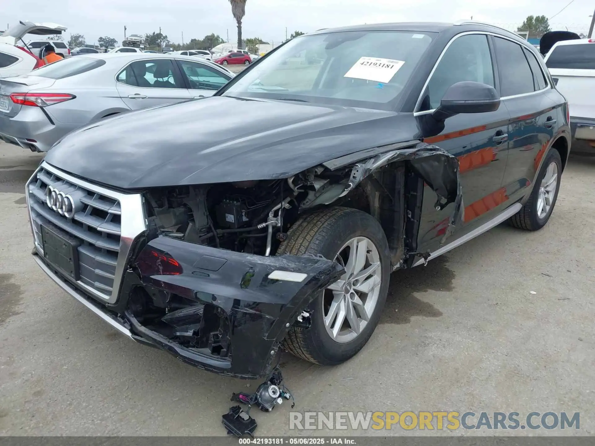2 Фотография поврежденного автомобиля WA1ANAFY2L2086536 AUDI Q5 2020