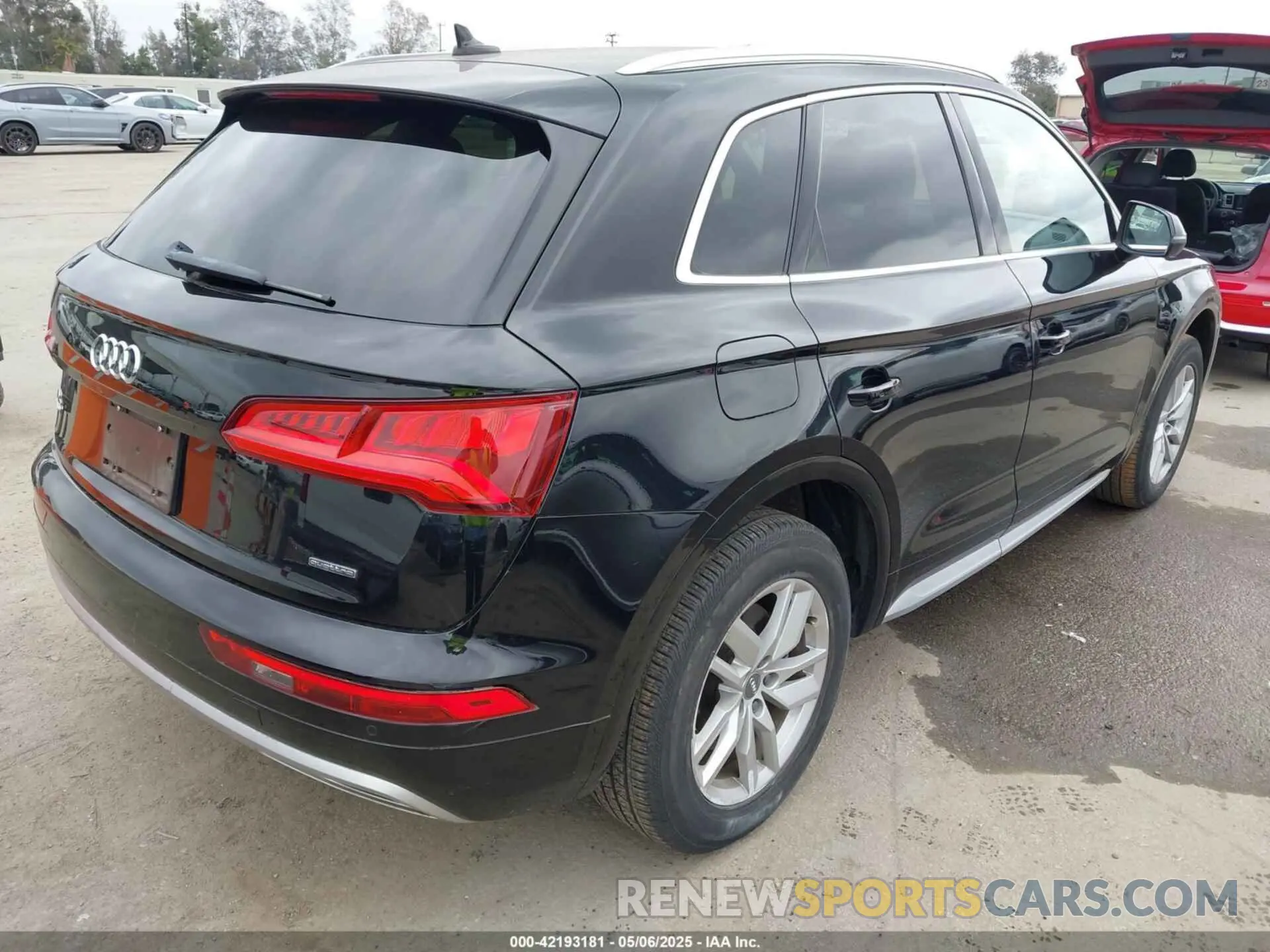 4 Фотография поврежденного автомобиля WA1ANAFY2L2086536 AUDI Q5 2020