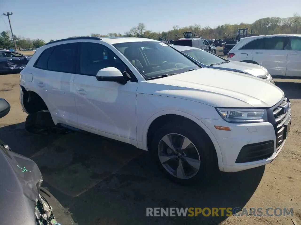 4 Фотография поврежденного автомобиля WA1ANAFY2L2090232 AUDI Q5 2020