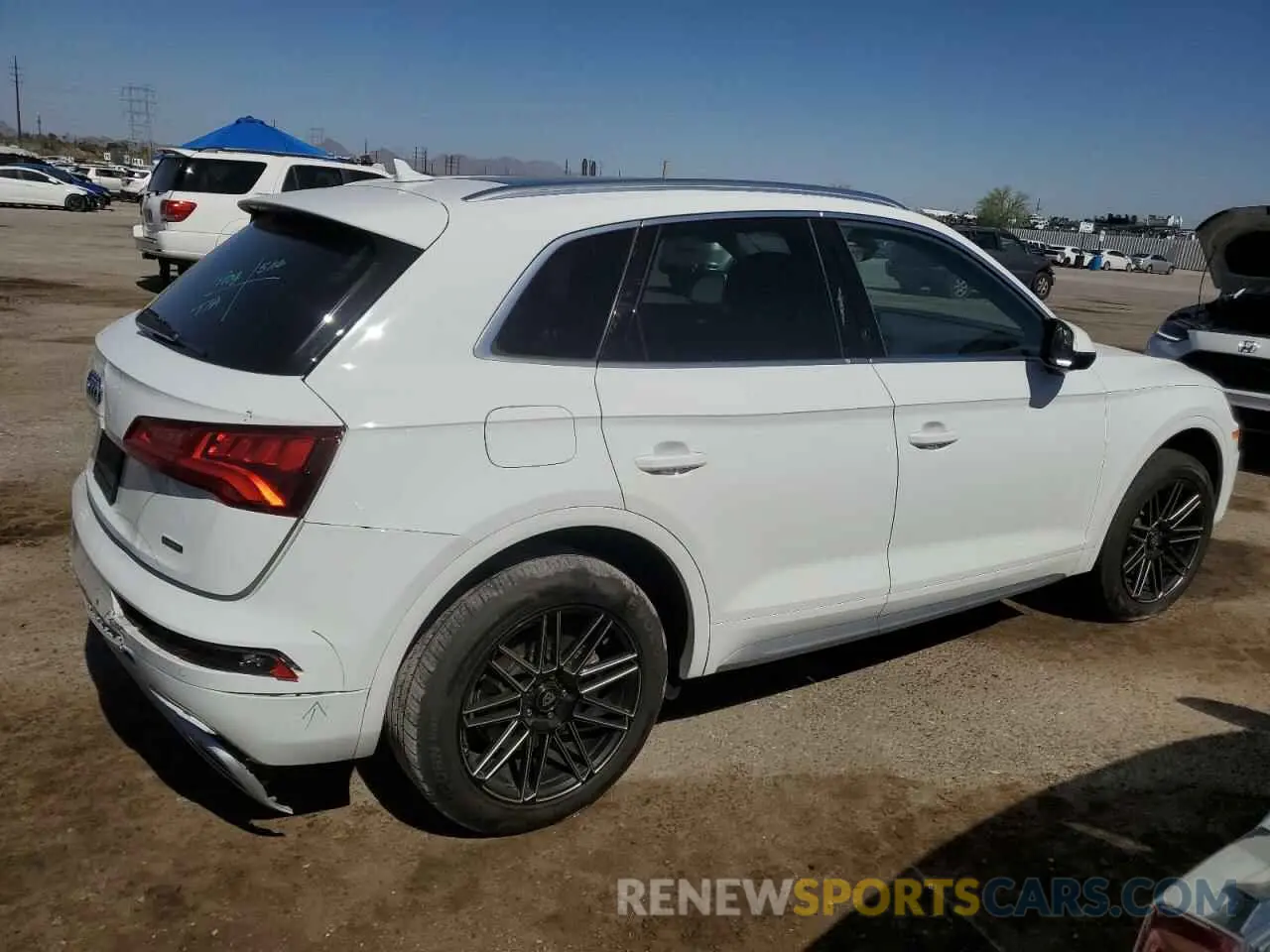 3 Photograph of a damaged car WA1ANAFY3L2013367 AUDI Q5 2020