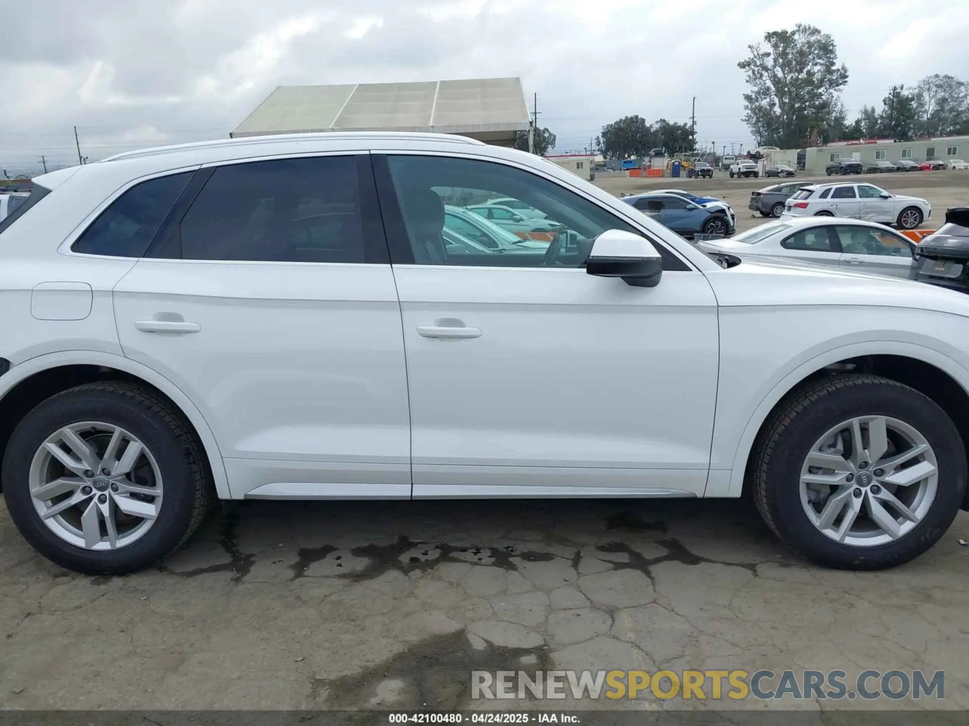 14 Фотография поврежденного автомобиля WA1ANAFY3L2064383 AUDI Q5 2020
