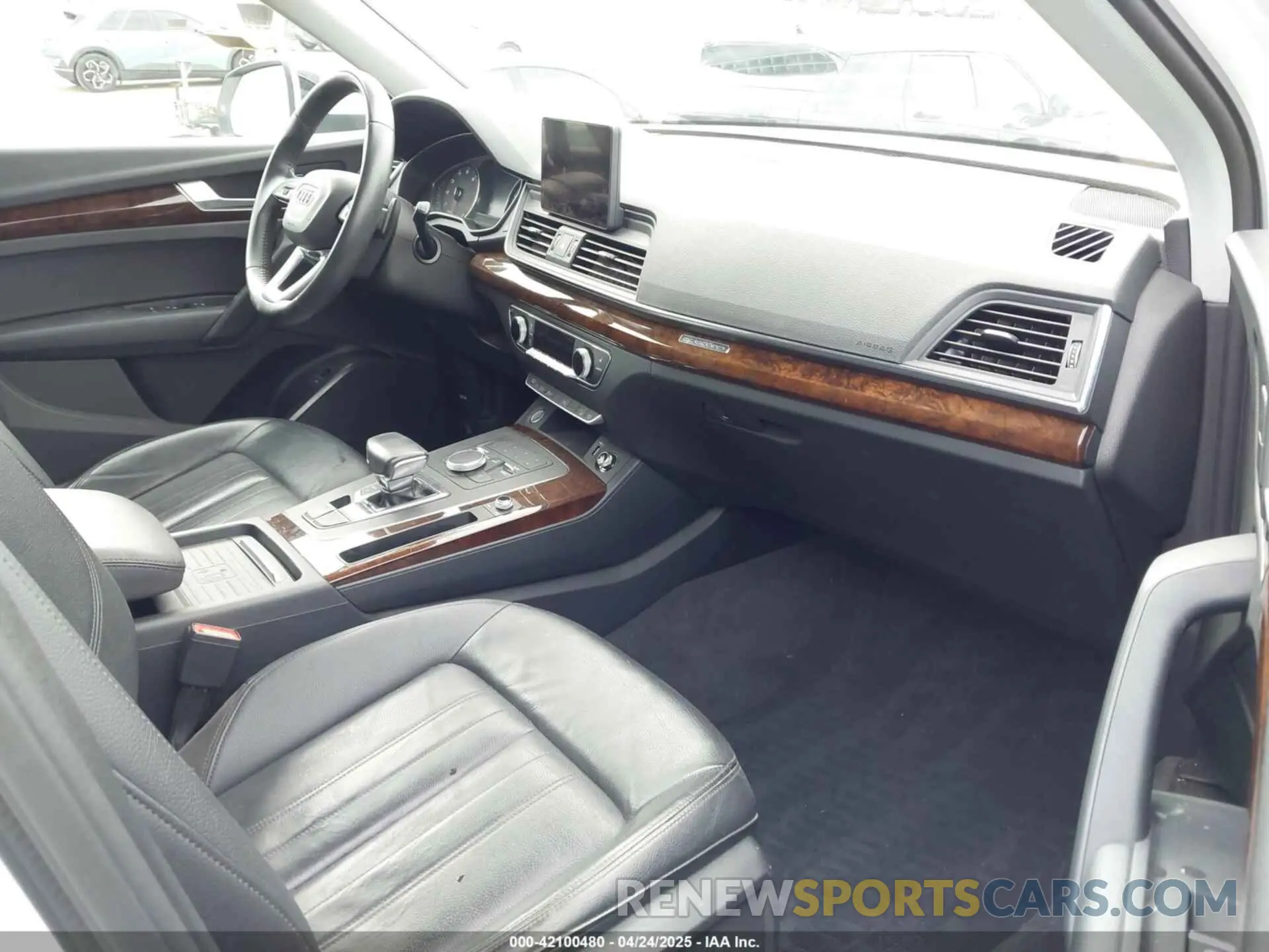 5 Фотография поврежденного автомобиля WA1ANAFY3L2064383 AUDI Q5 2020