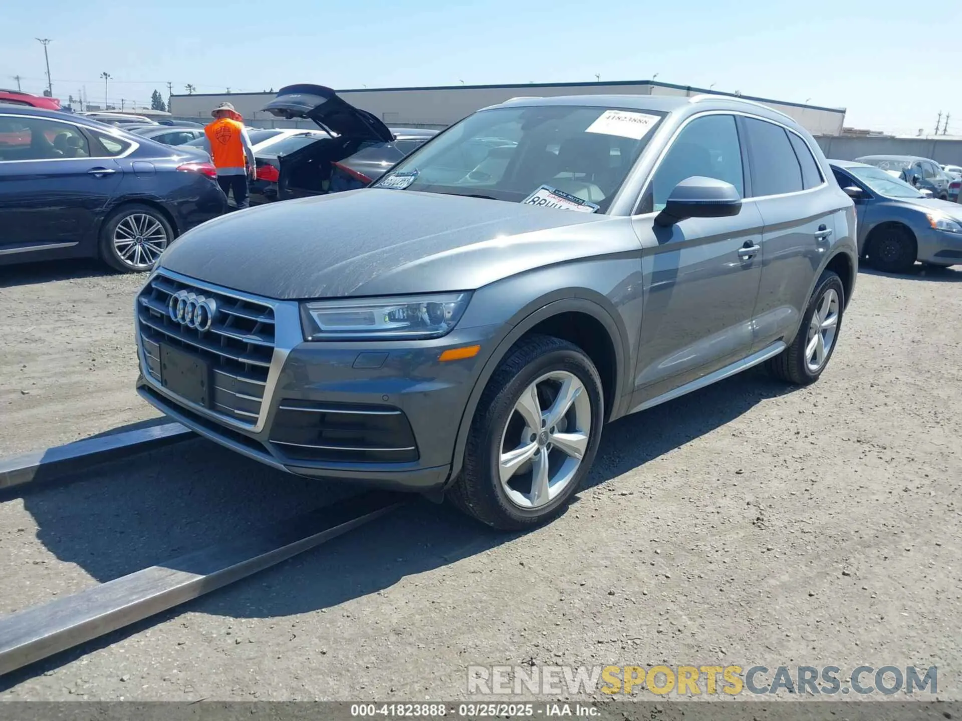 2 Фотография поврежденного автомобиля WA1ANAFY3L2066957 AUDI Q5 2020