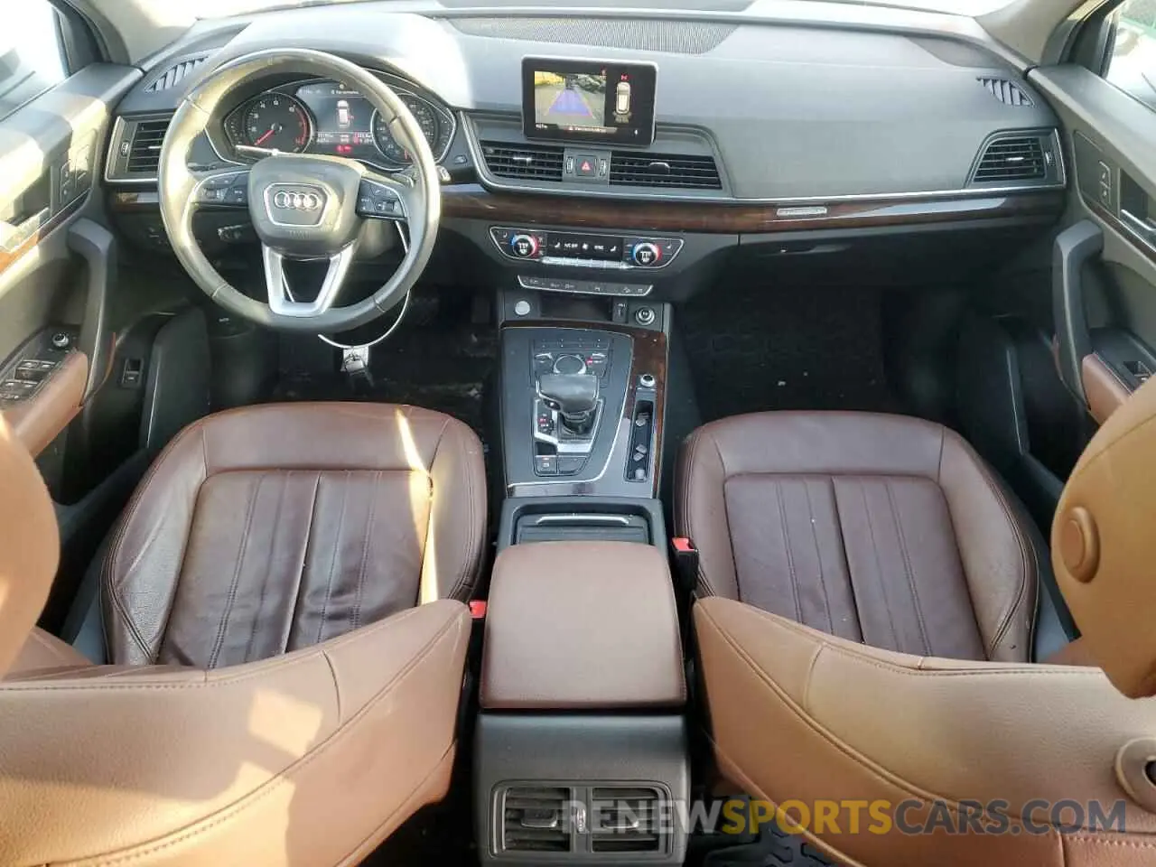 8 Photograph of a damaged car WA1ANAFY3L2068885 AUDI Q5 2020