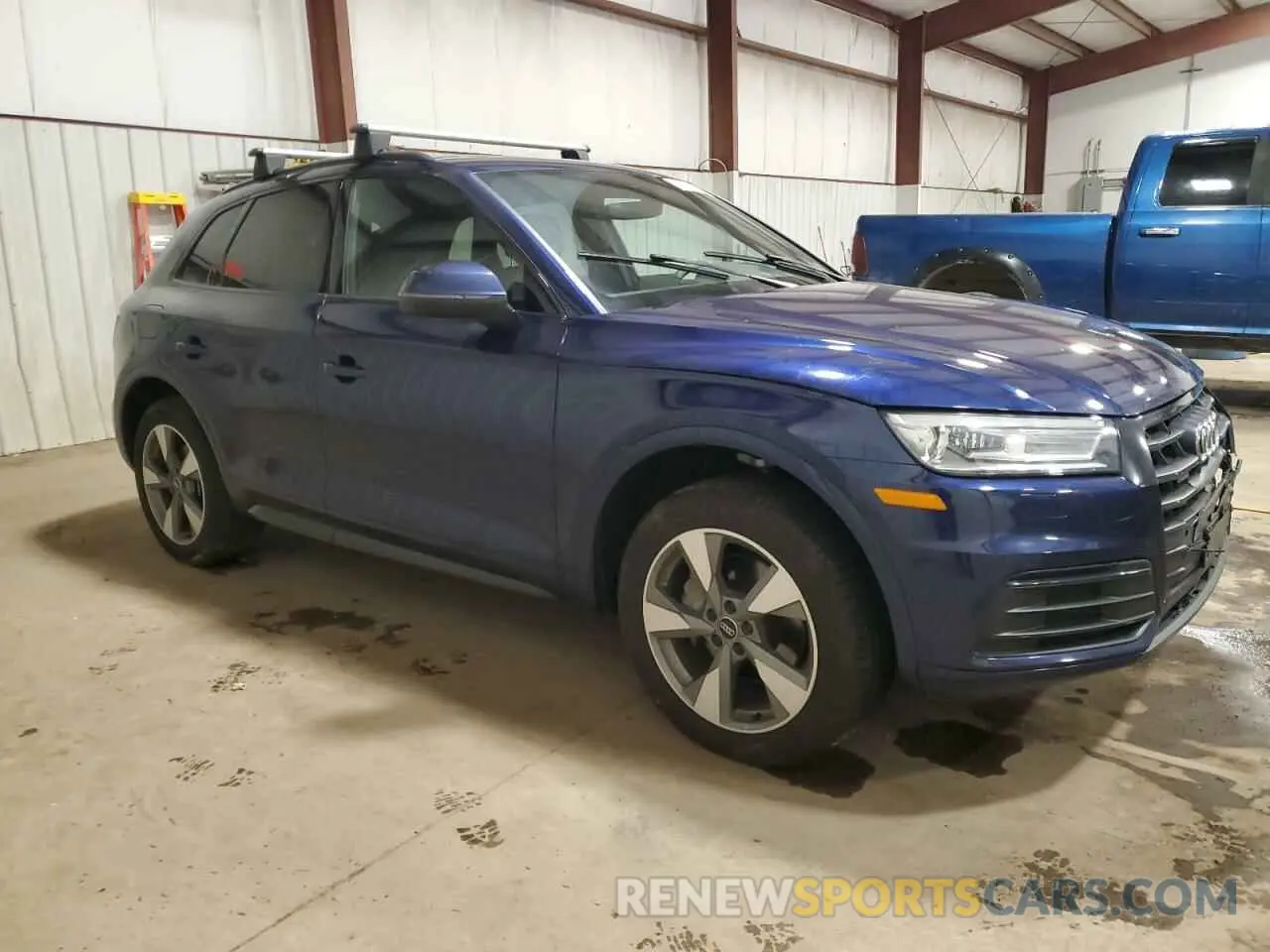 4 Photograph of a damaged car WA1ANAFY5L2086112 AUDI Q5 2020