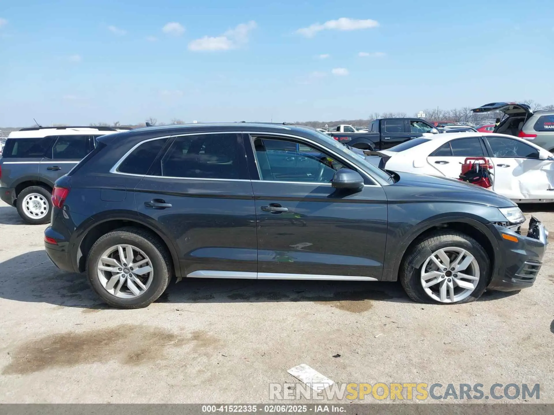 13 Фотография поврежденного автомобиля WA1ANAFY6L2030406 AUDI Q5 2020