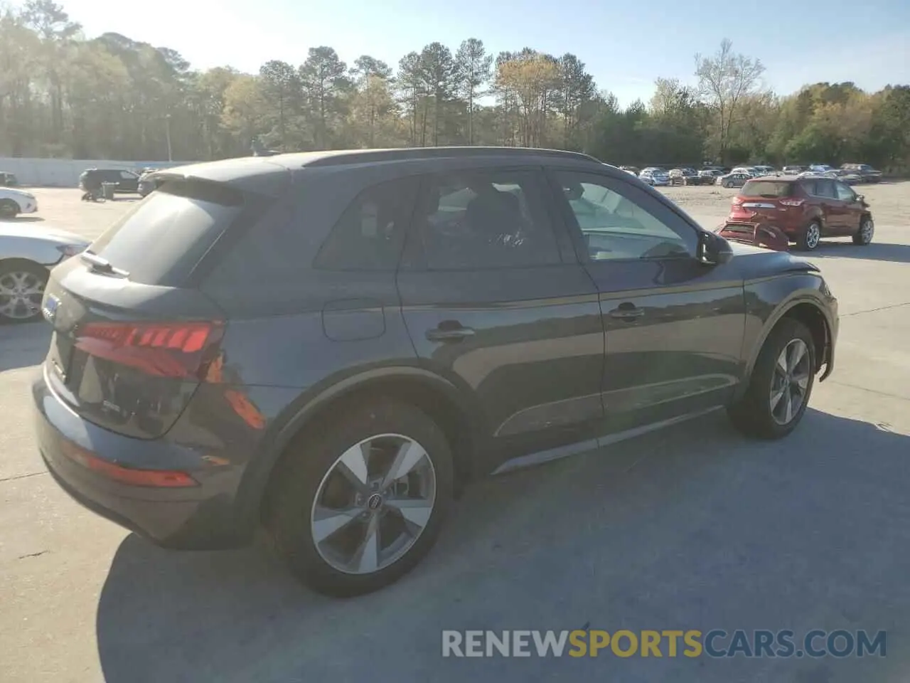 3 Photograph of a damaged car WA1ANAFY6L2112619 AUDI Q5 2020