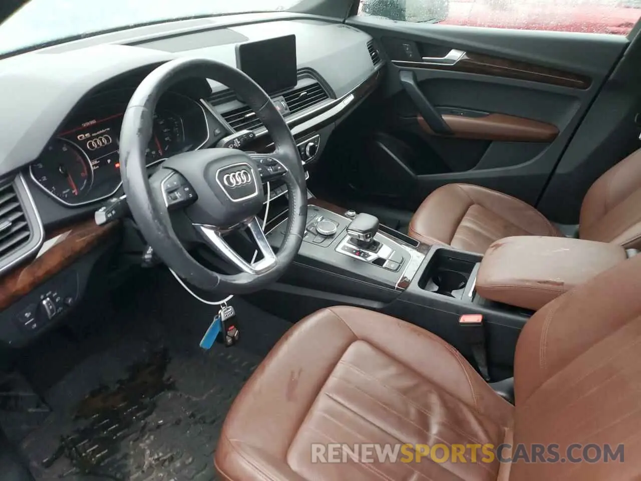 7 Photograph of a damaged car WA1ANAFY7L2045884 AUDI Q5 2020