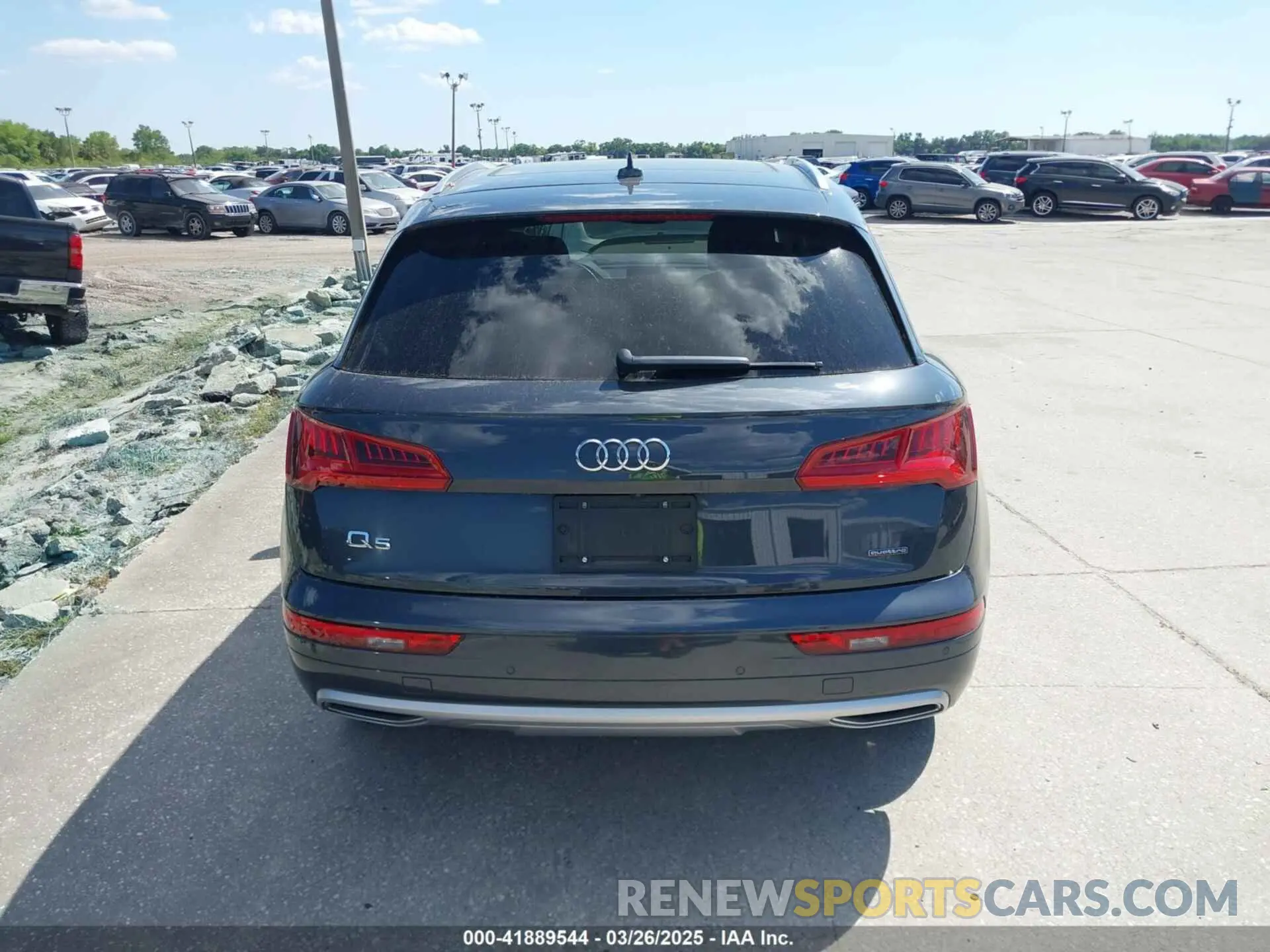 16 Фотография поврежденного автомобиля WA1ANAFY7L2079002 AUDI Q5 2020
