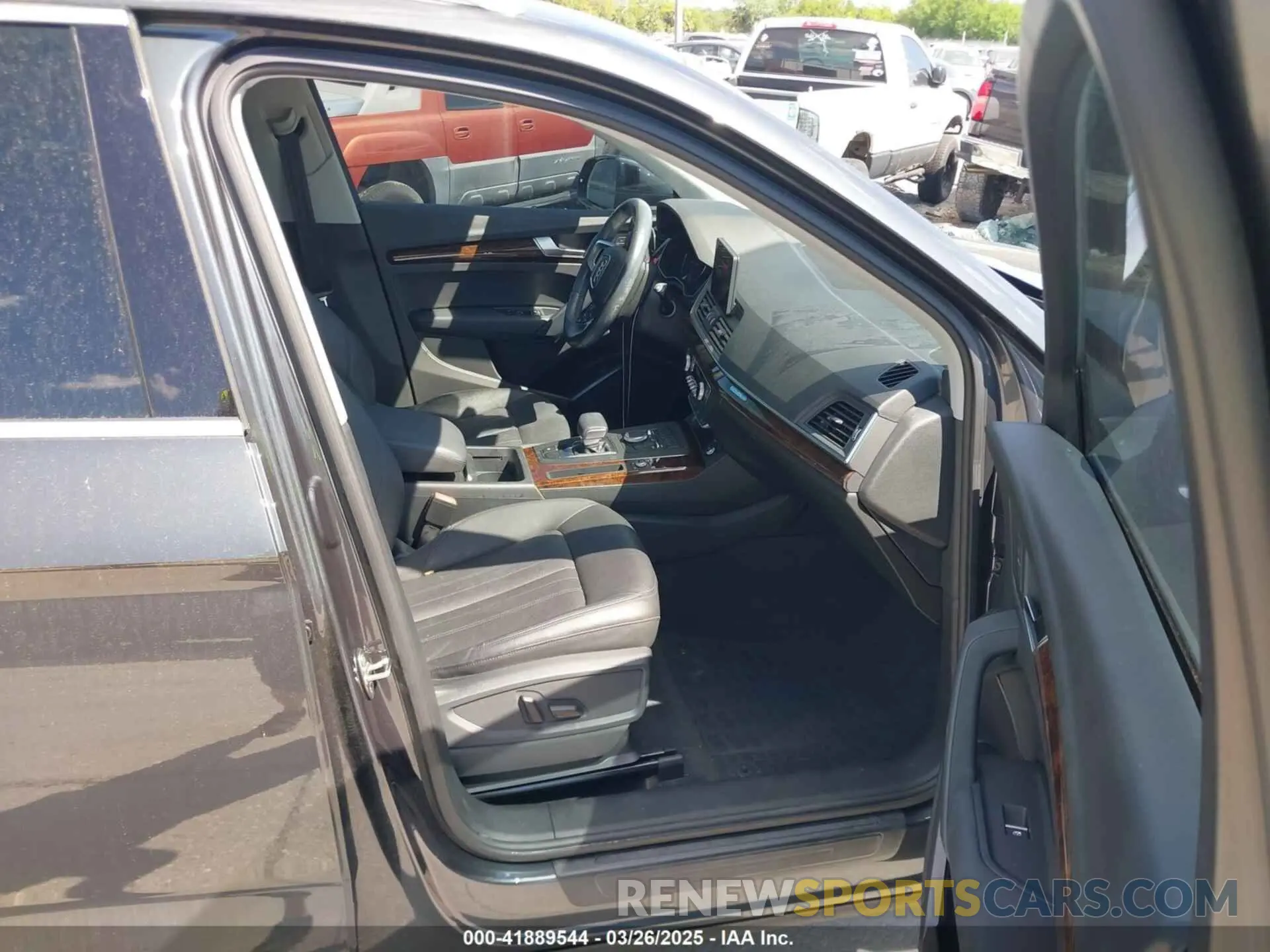 5 Фотография поврежденного автомобиля WA1ANAFY7L2079002 AUDI Q5 2020