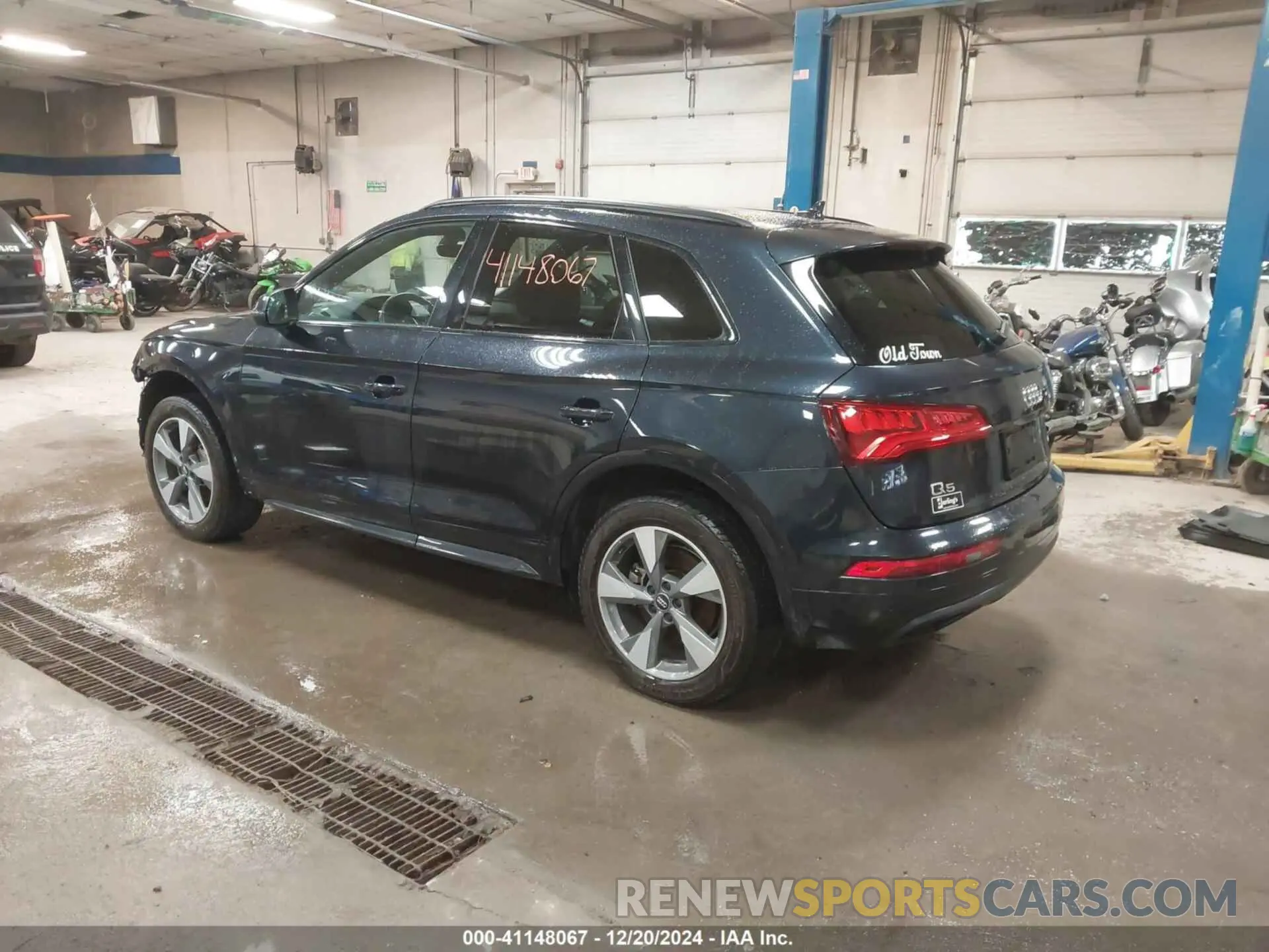 3 Фотография поврежденного автомобиля WA1ANAFY8L2080935 AUDI Q5 2020