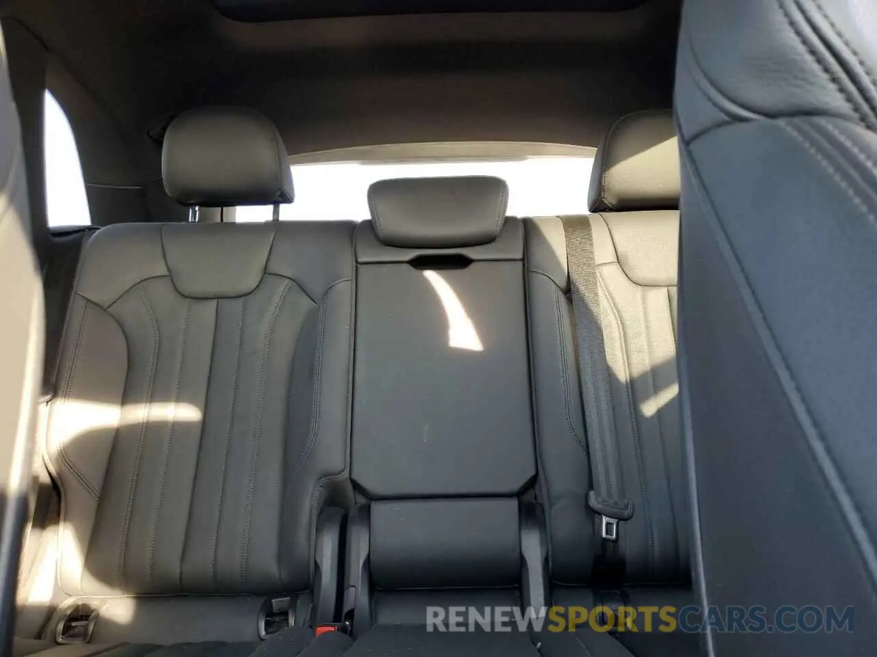 10 Фотография поврежденного автомобиля WA1ANAFY8L2098240 AUDI Q5 2020