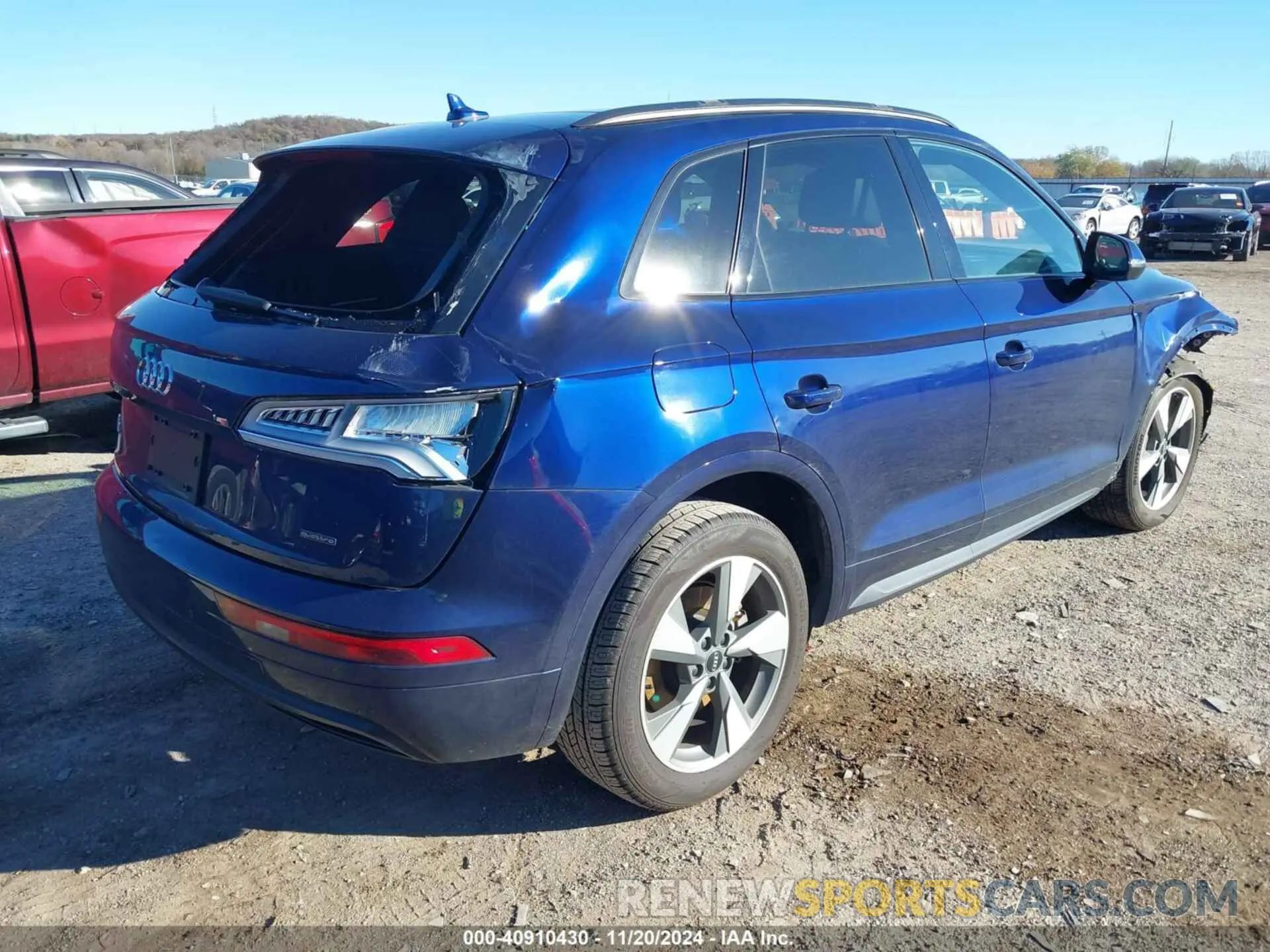 4 Photograph of a damaged car WA1ANAFY8L2114856 AUDI Q5 2020